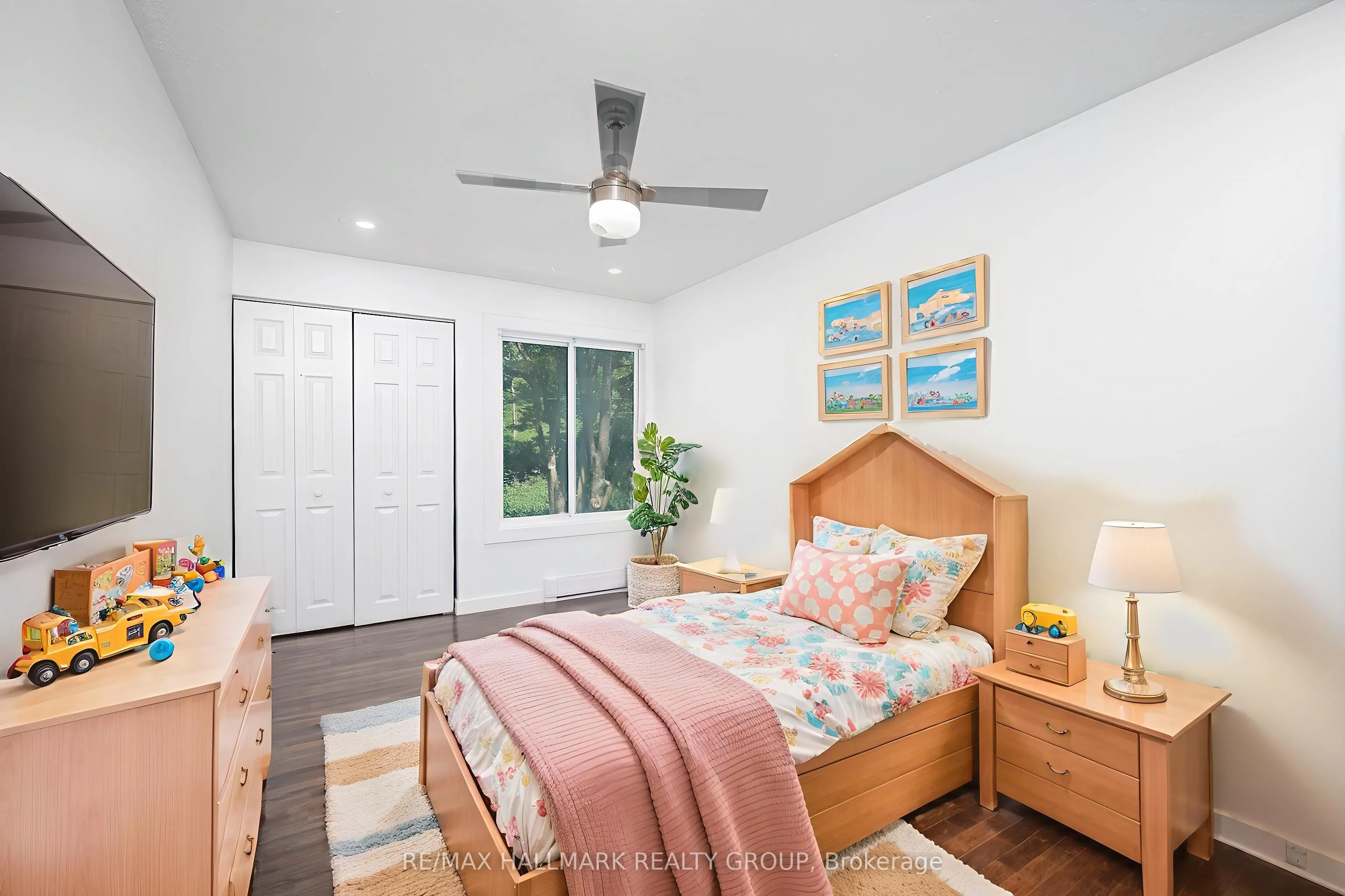 15 Banner Road, #M