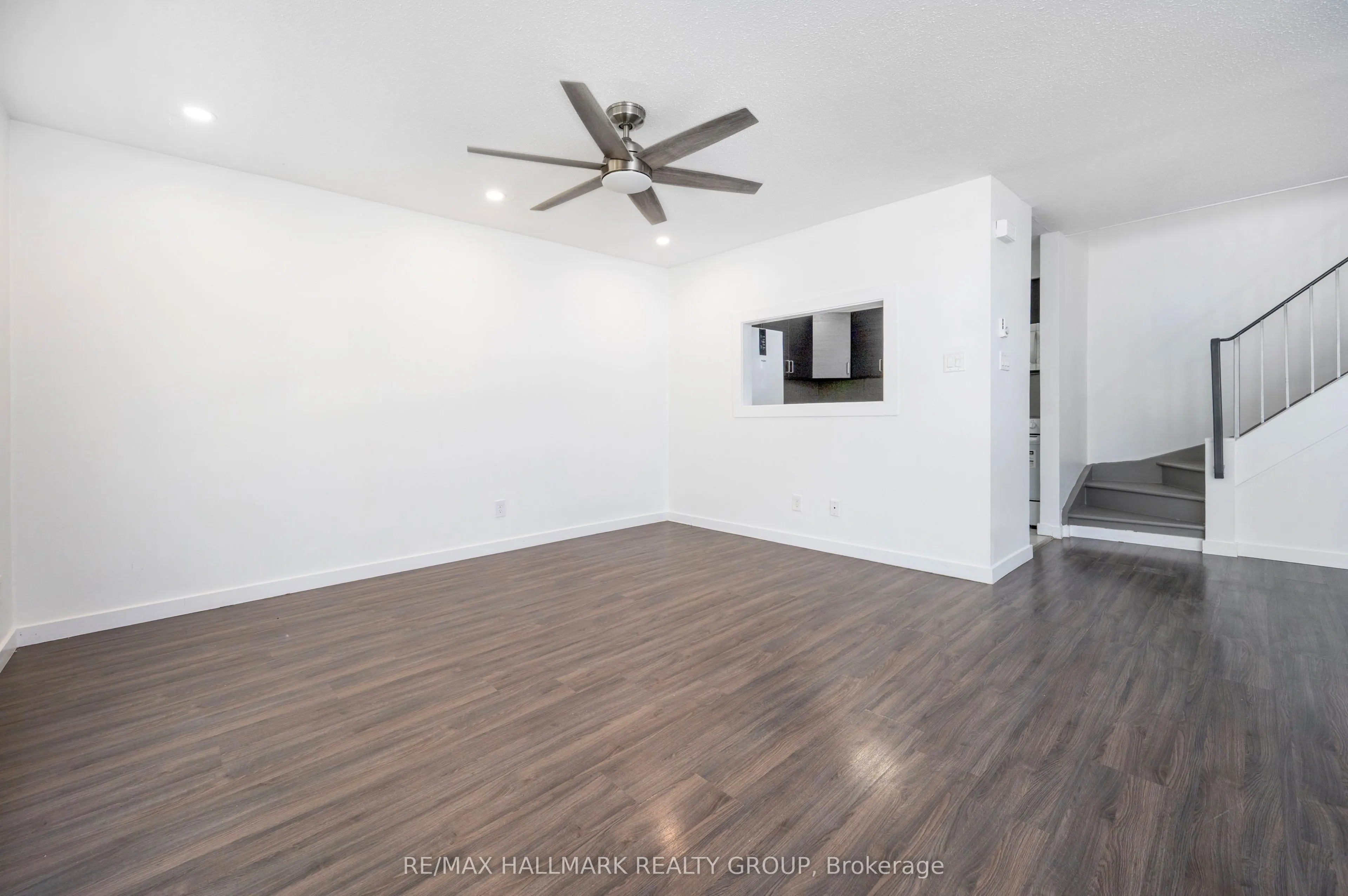 15 Banner Road, #M