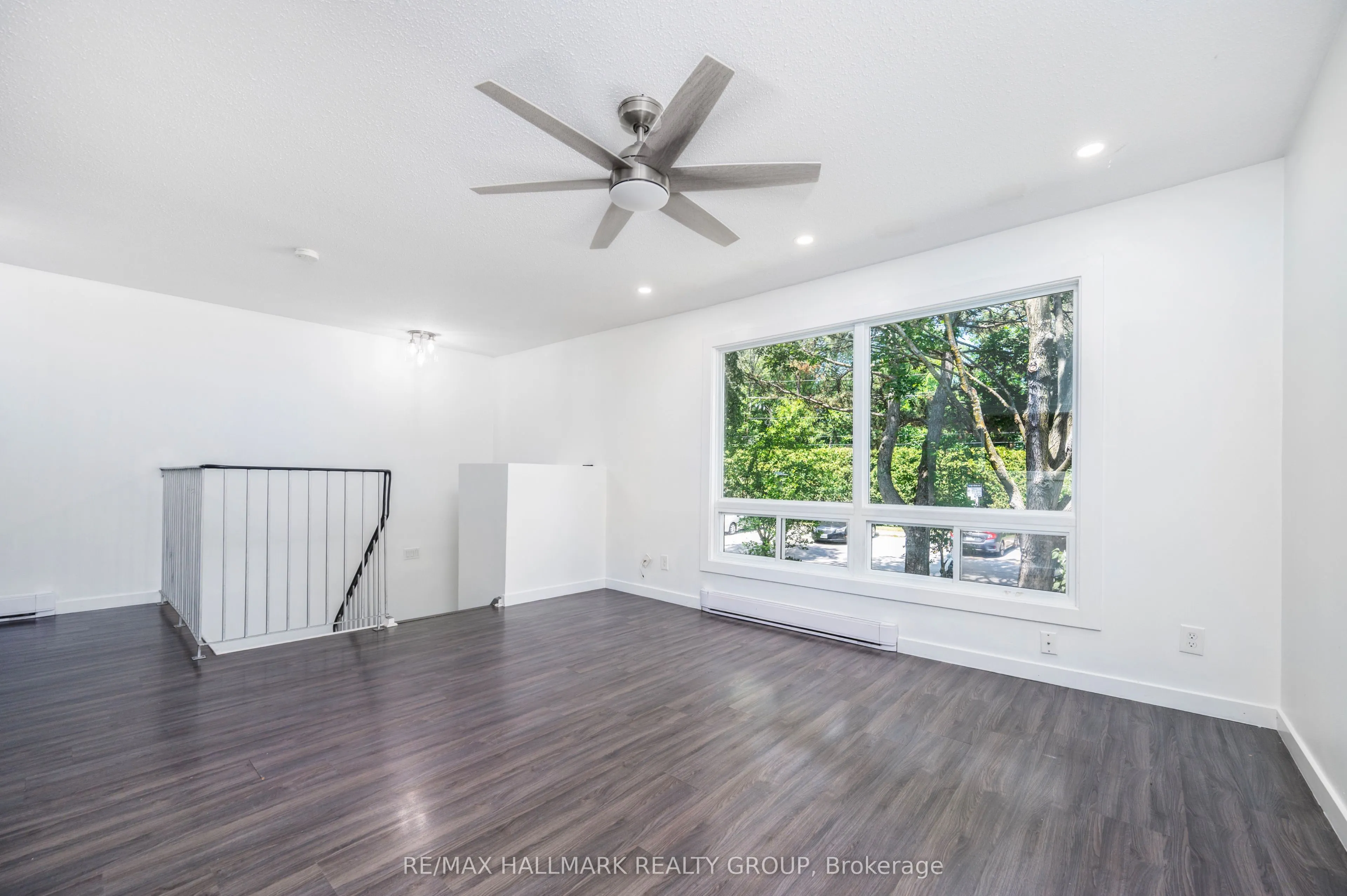 15 Banner Road, #M