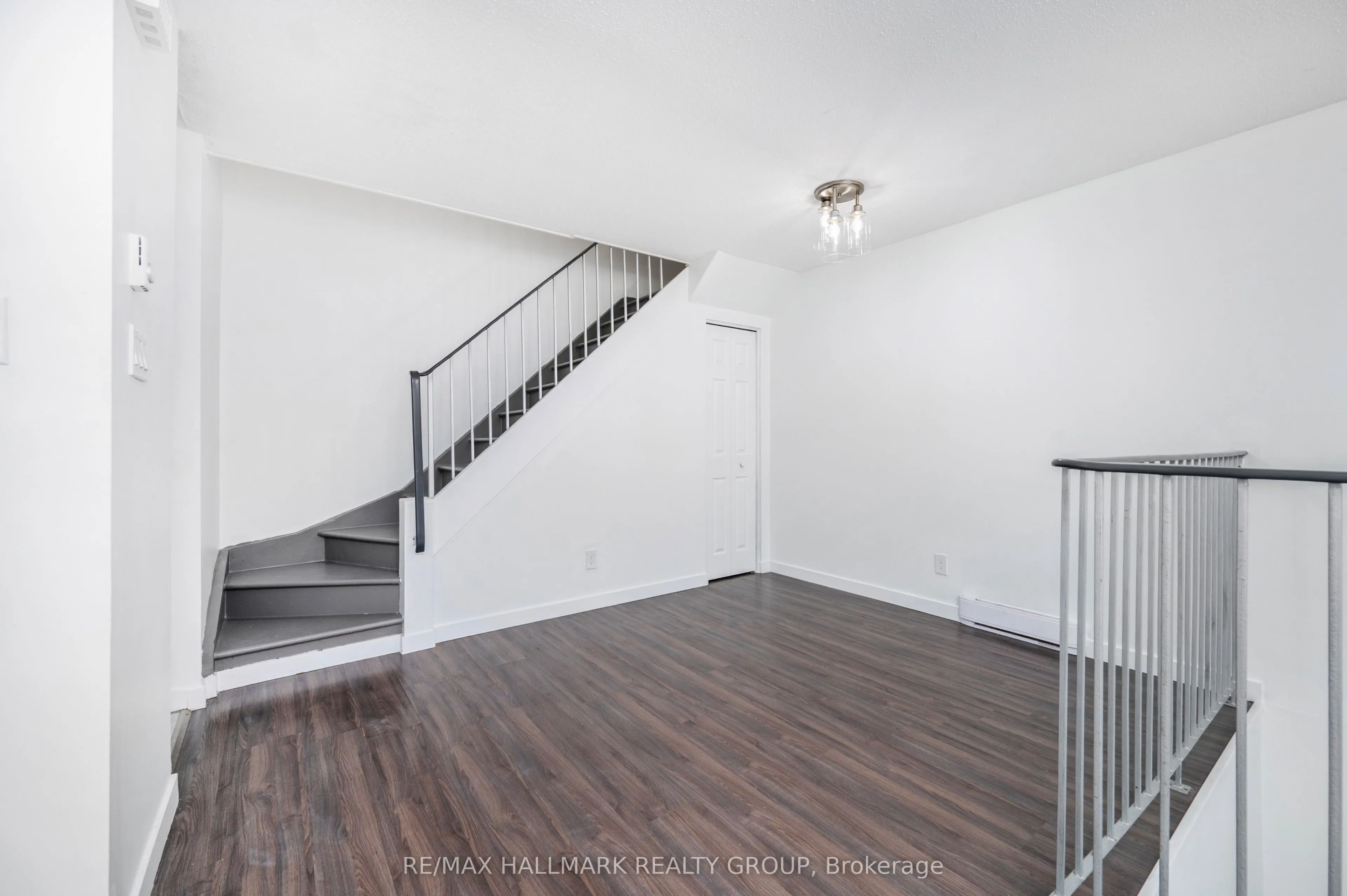 15 Banner Road, #M