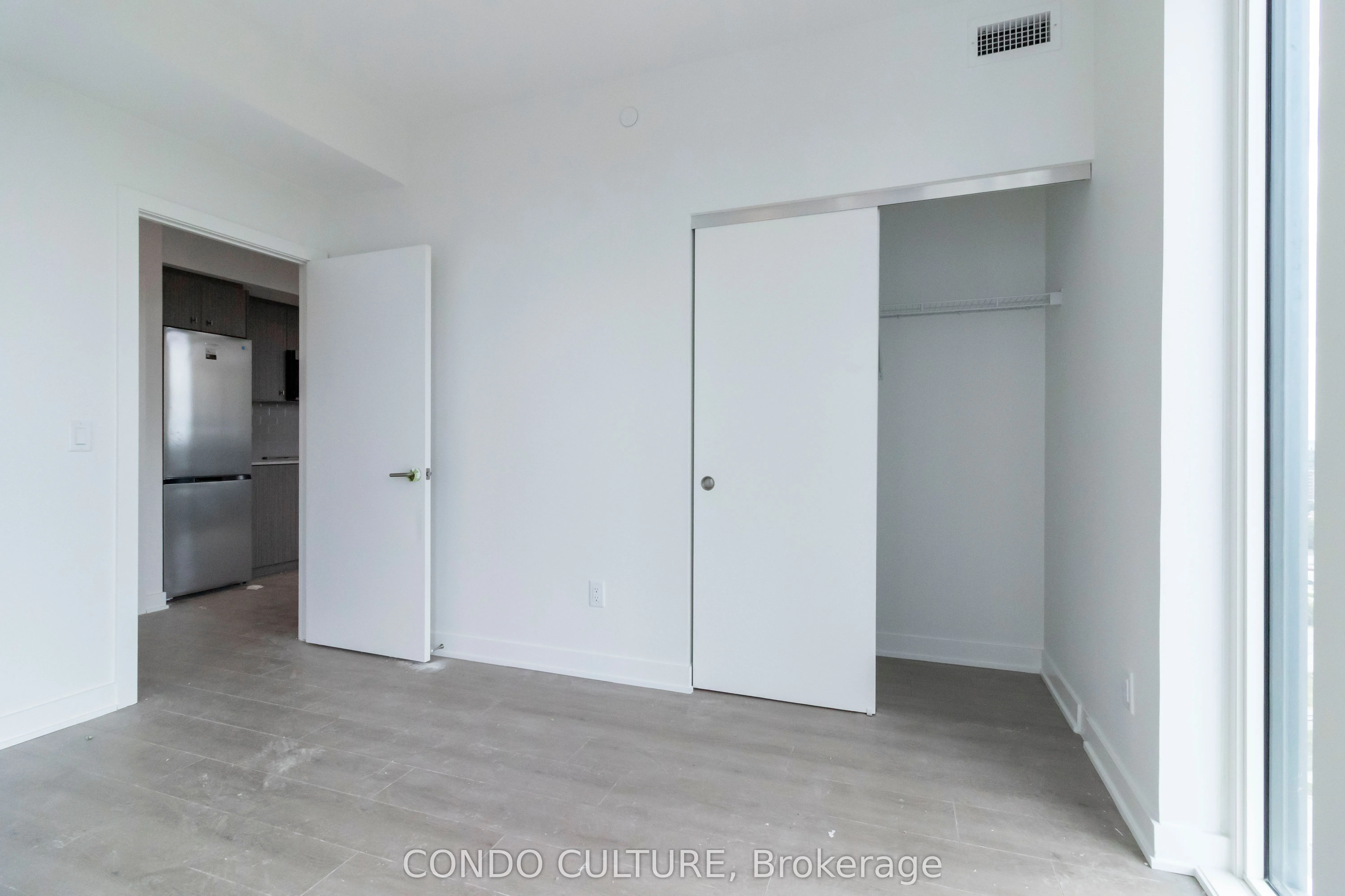 25 Wellington Street S, #1506