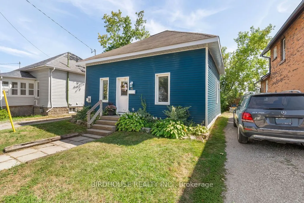 83 Durham Street W