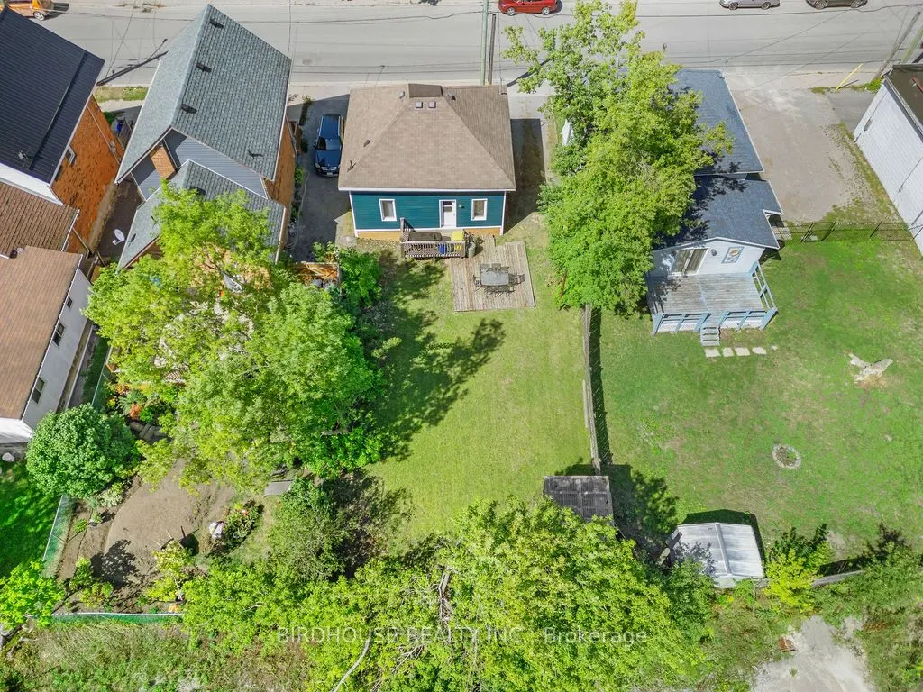 83 Durham Street W