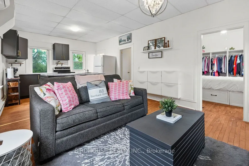 83 Durham Street W