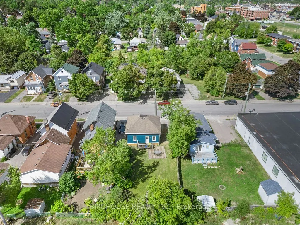 83 Durham Street W
