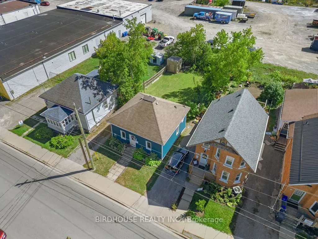 83 Durham Street W