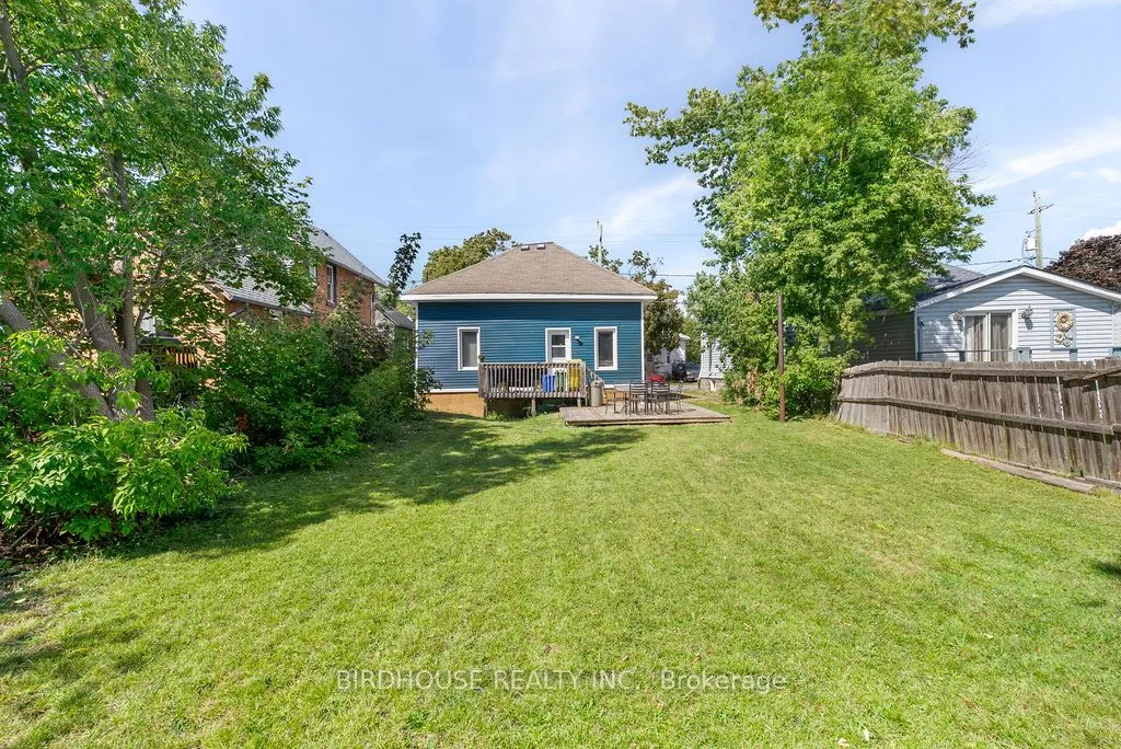 83 Durham Street W