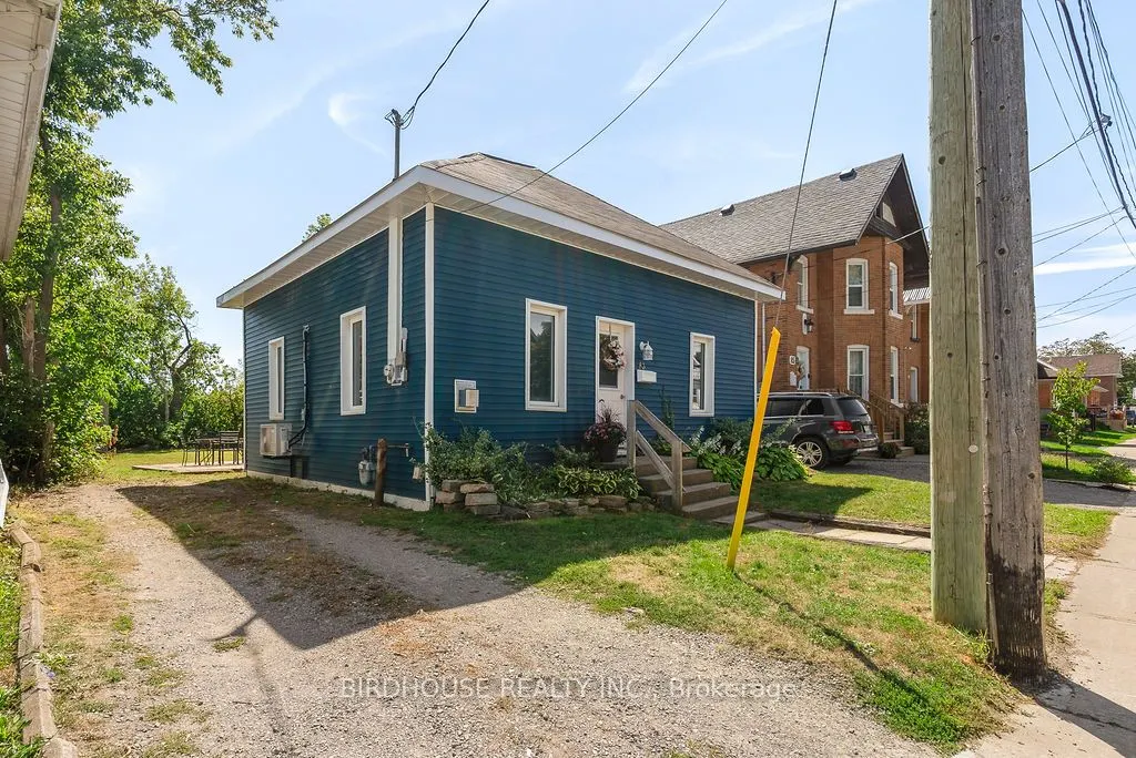 83 Durham Street W