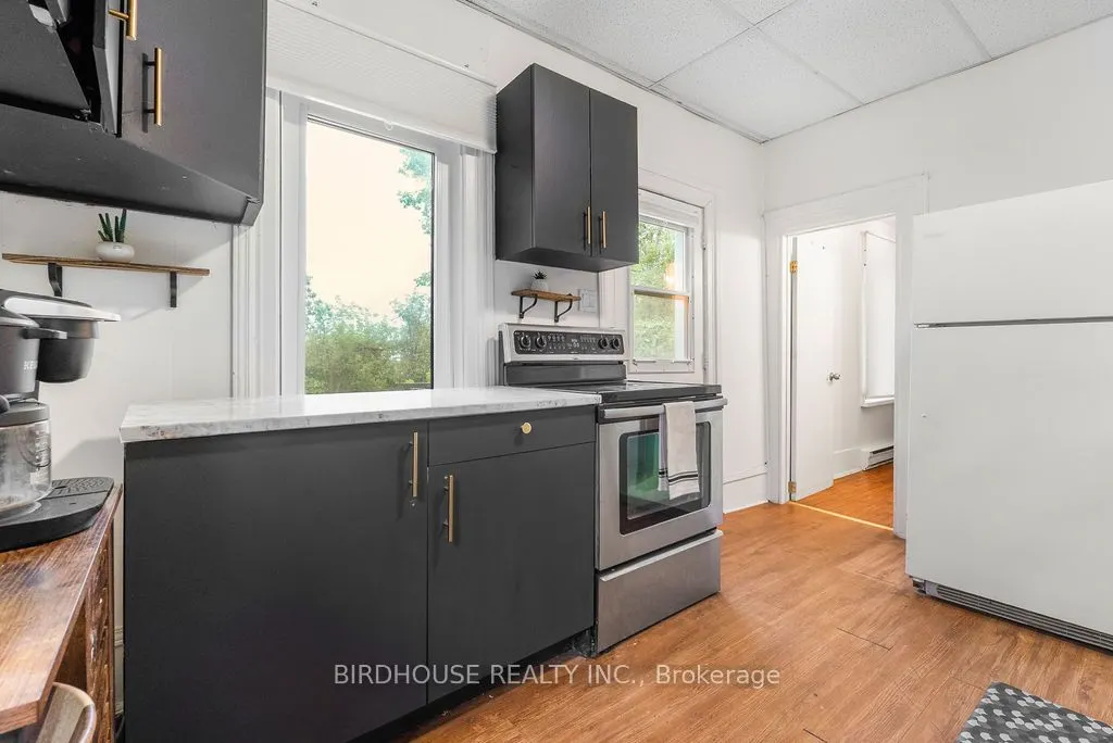 83 Durham Street W