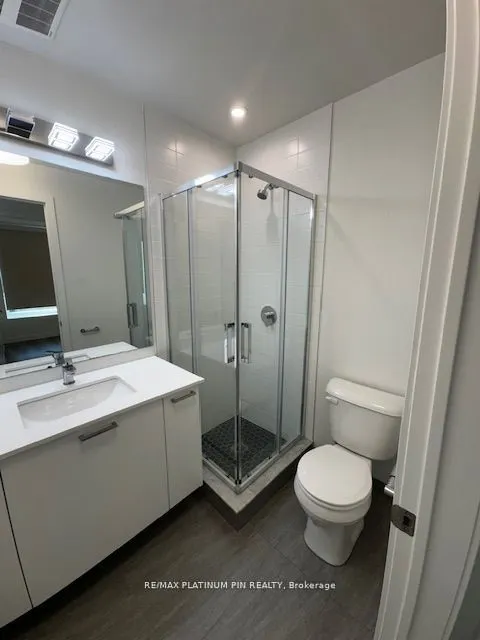 467 Charlton Avenue E, #503
