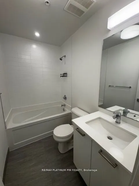 467 Charlton Avenue E, #503