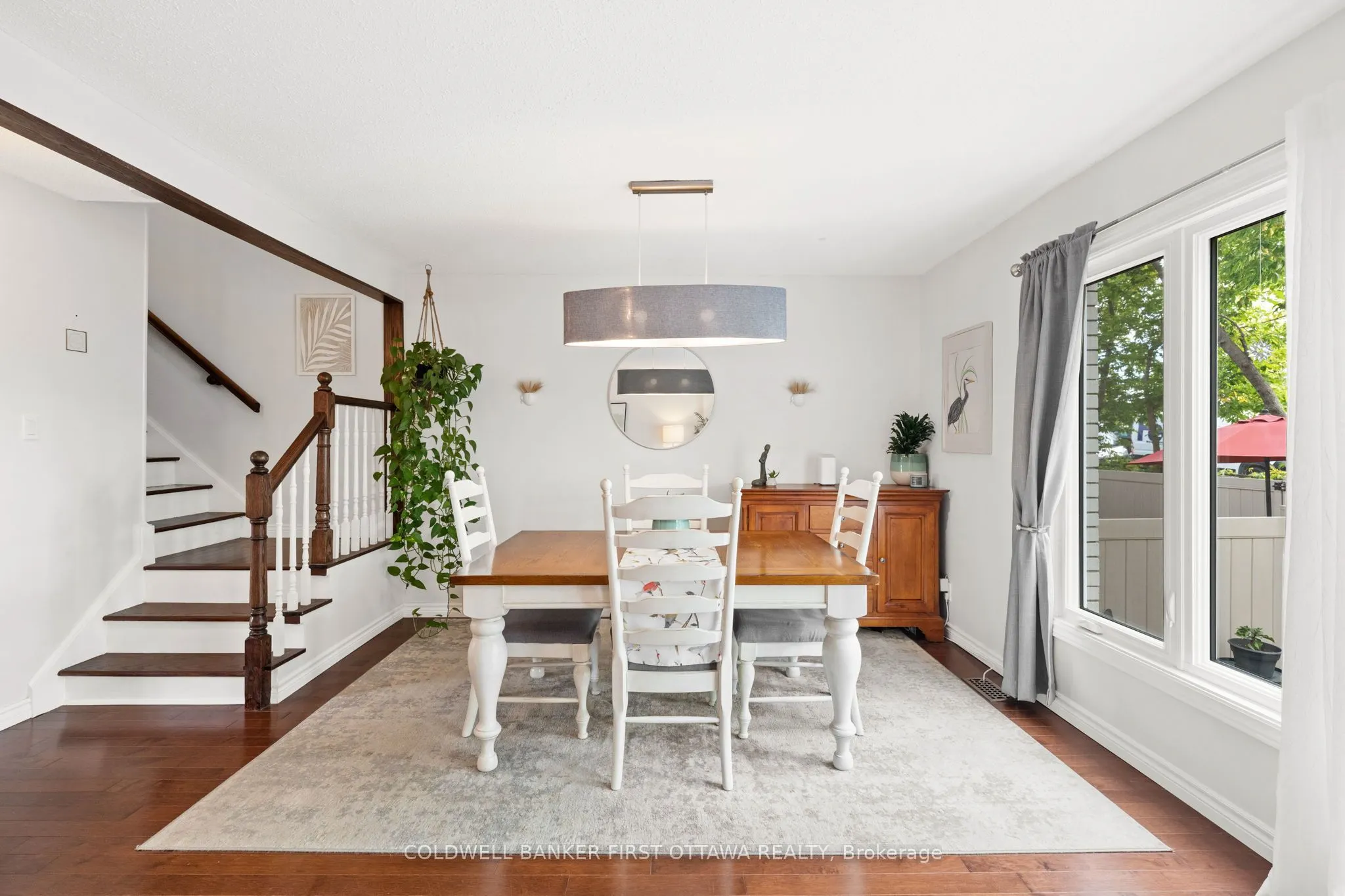 550 Straby Avenue, #12