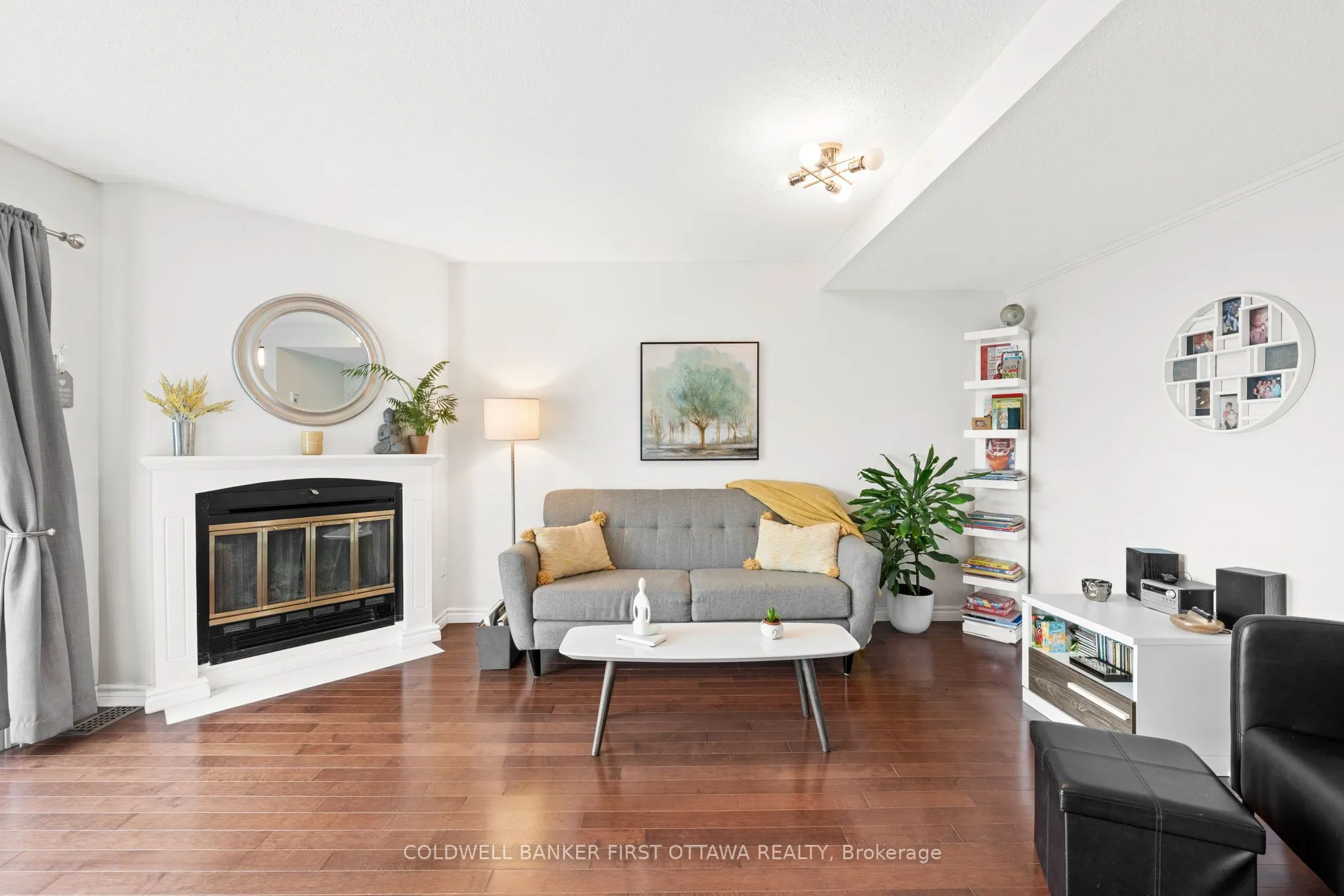 550 Straby Avenue, #12