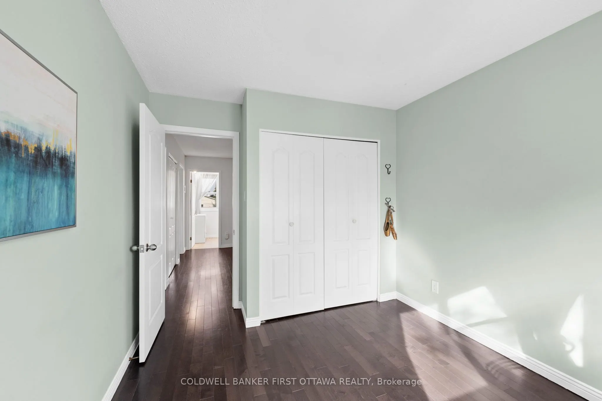 550 Straby Avenue, #12