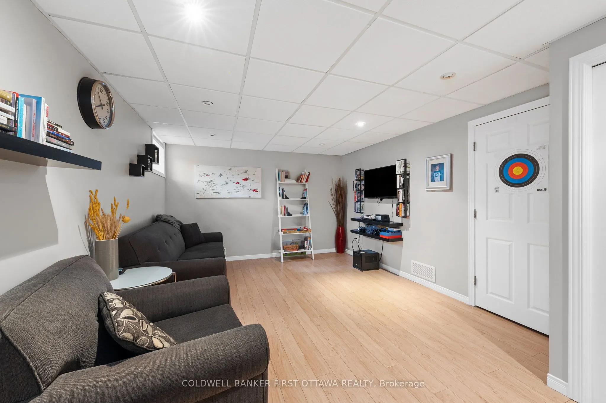 550 Straby Avenue, #12