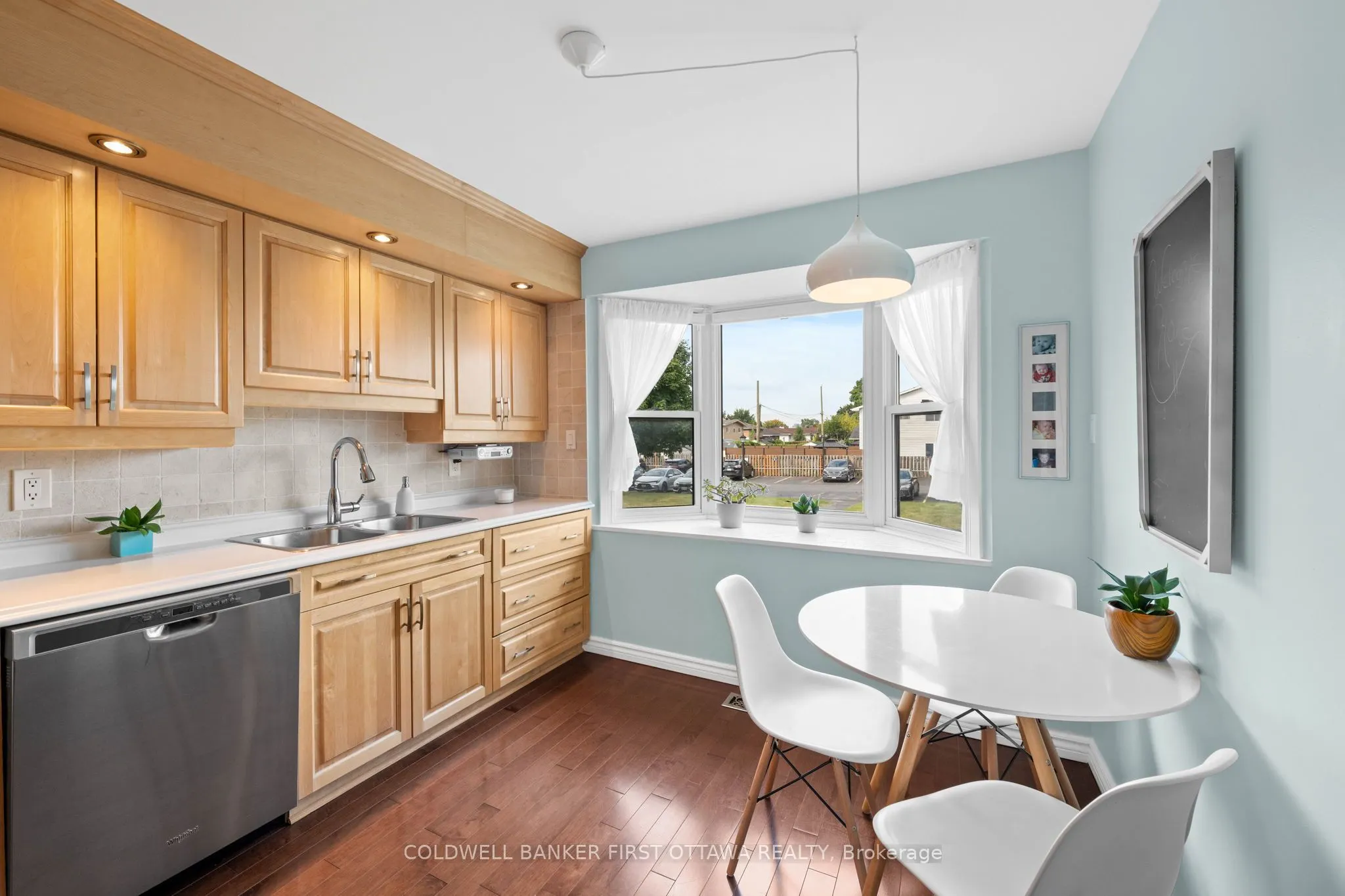 550 Straby Avenue, #12