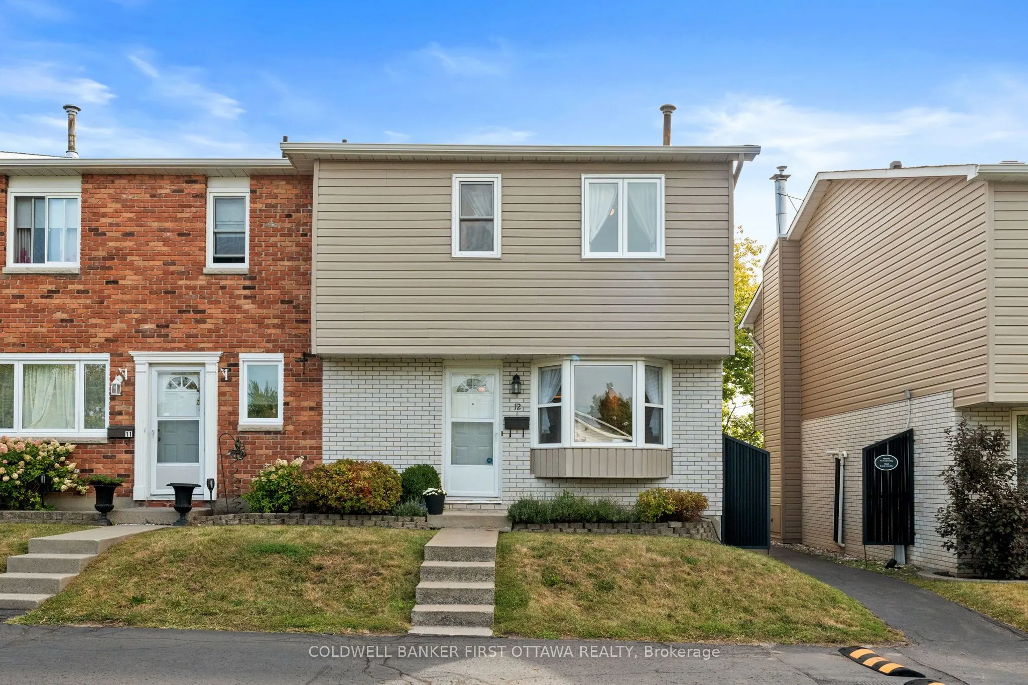 550 Straby Avenue, #12