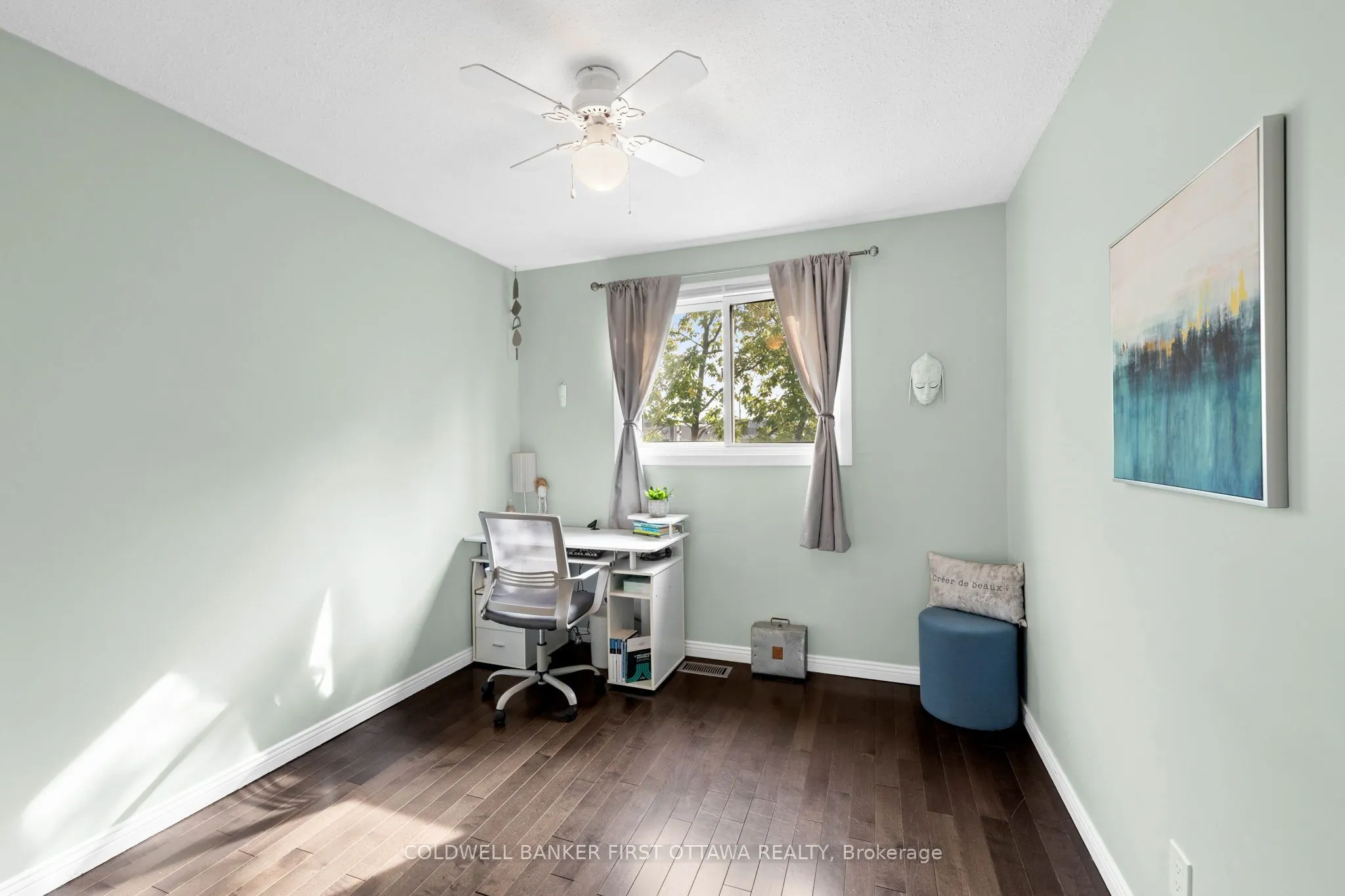 550 Straby Avenue, #12