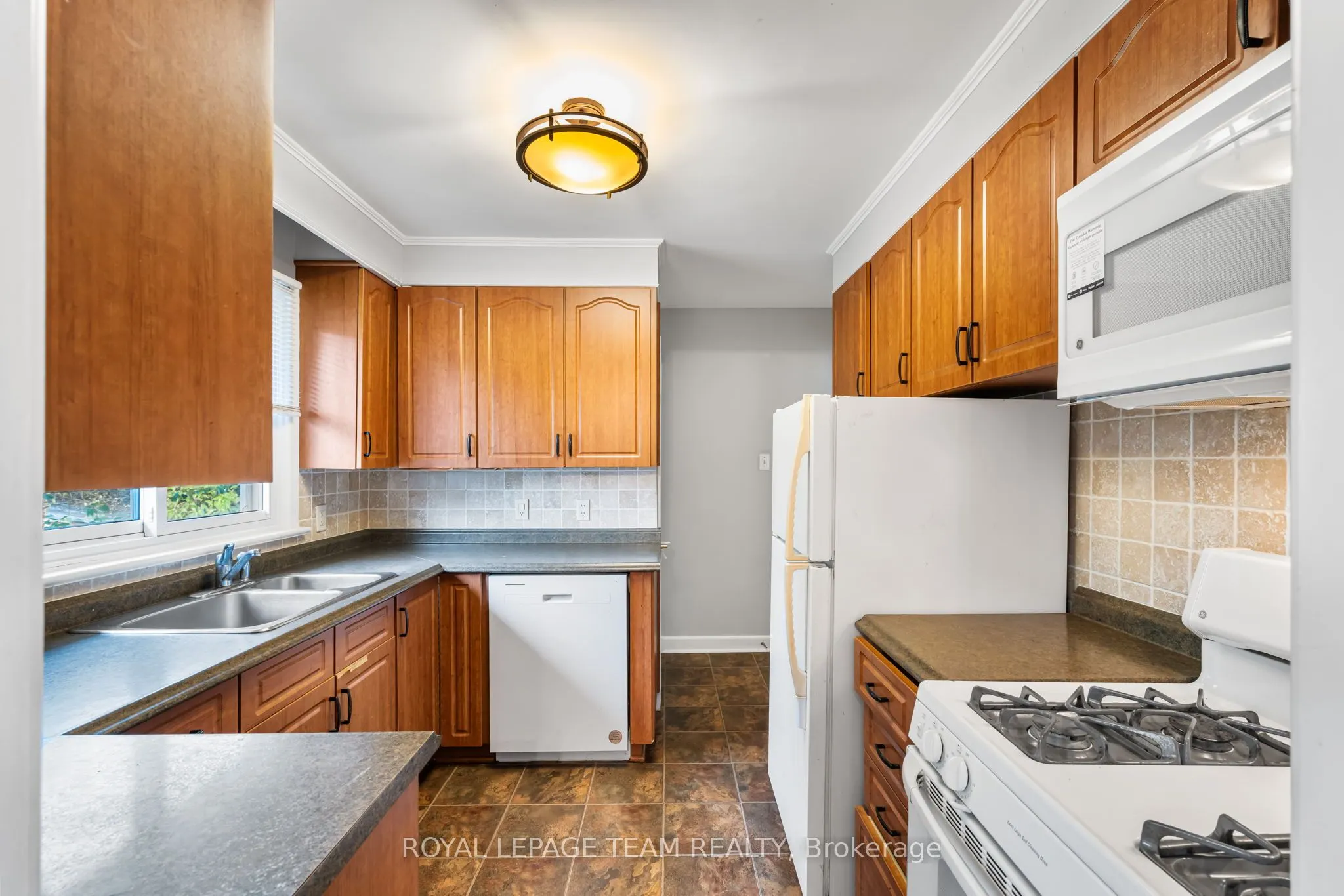 31 Savuto Way Street
