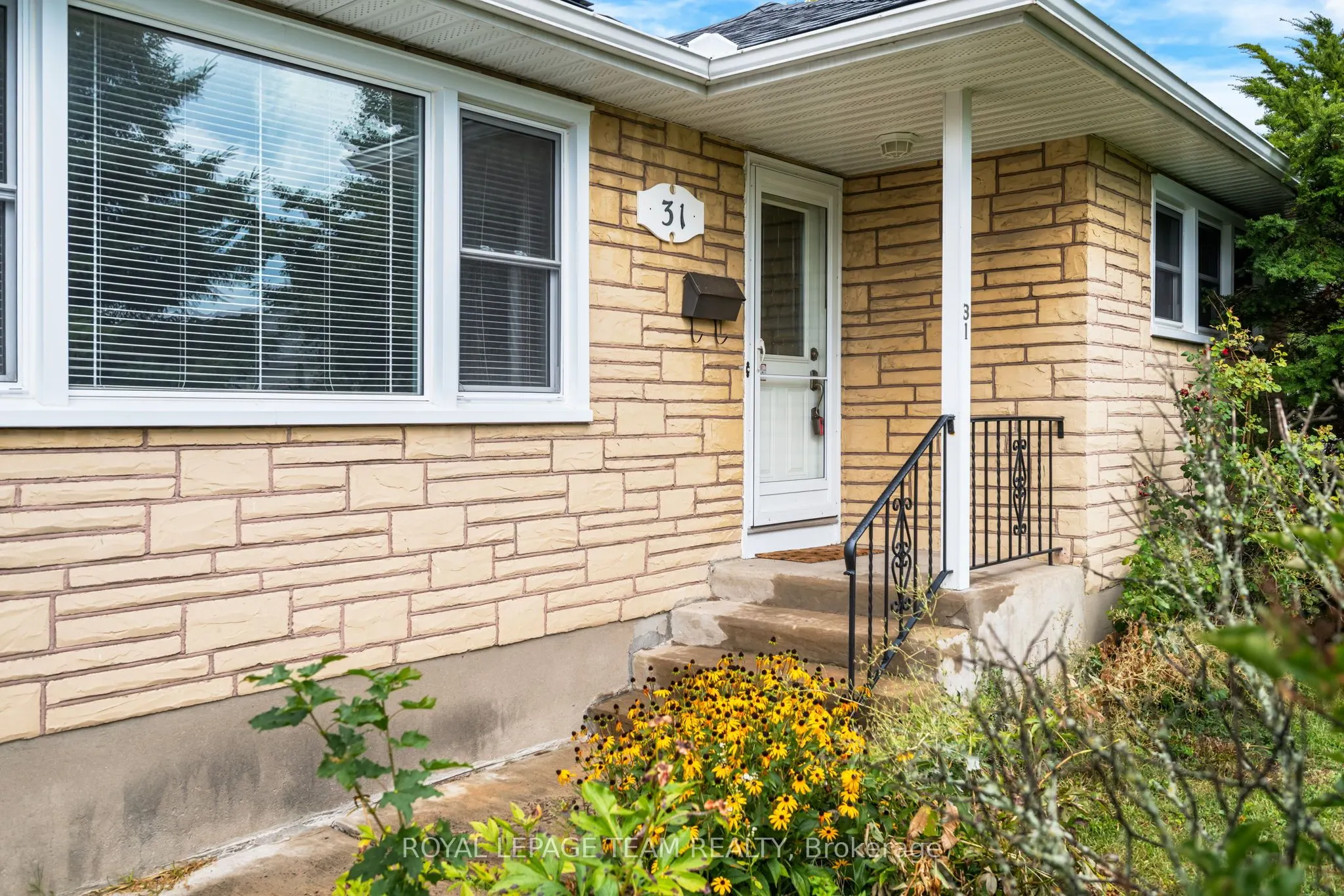 31 Savuto Way Street