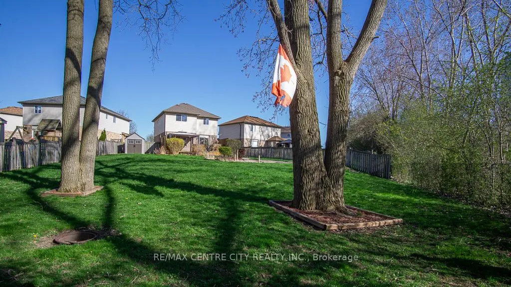 371 RIDGEVIEW Court