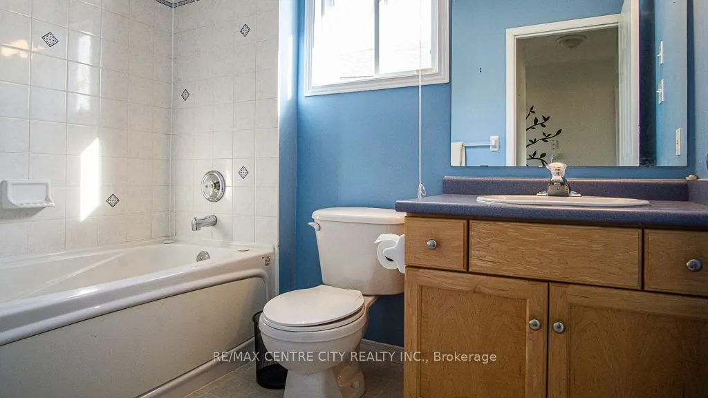 371 RIDGEVIEW Court