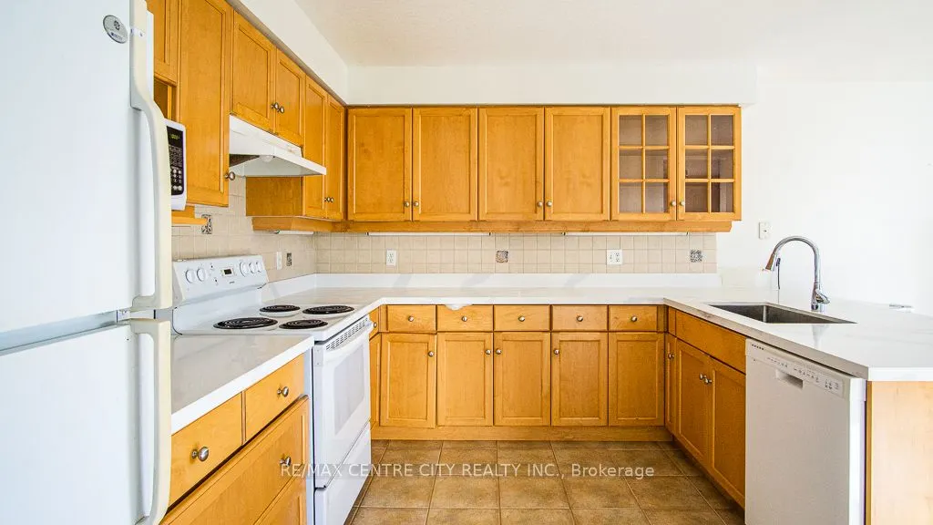 371 RIDGEVIEW Court