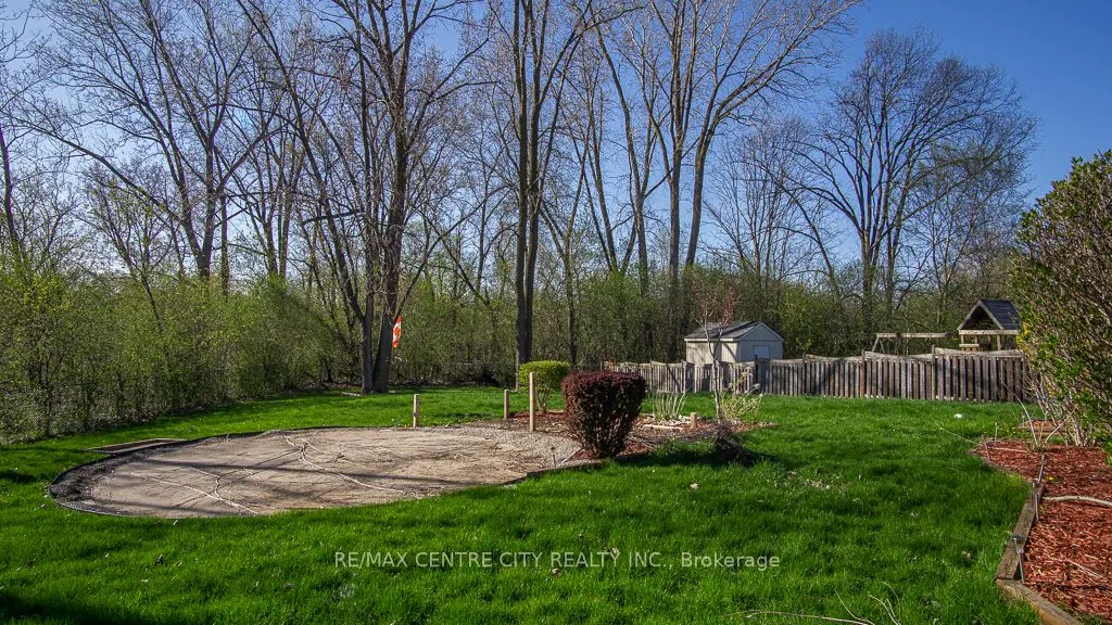 371 RIDGEVIEW Court