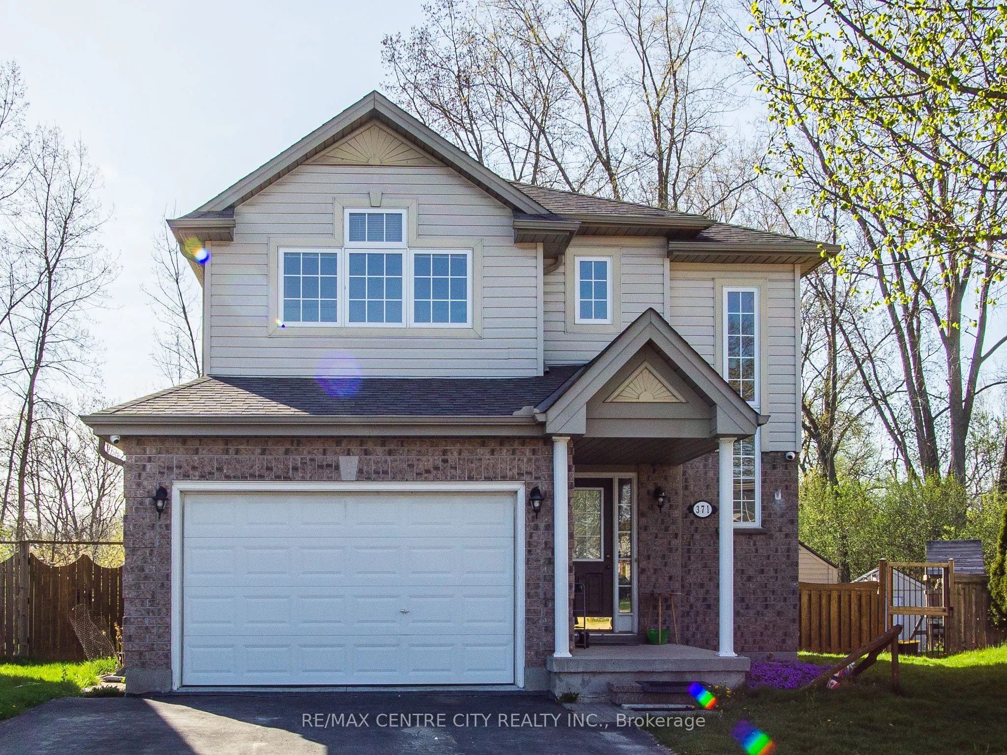 371 RIDGEVIEW Court