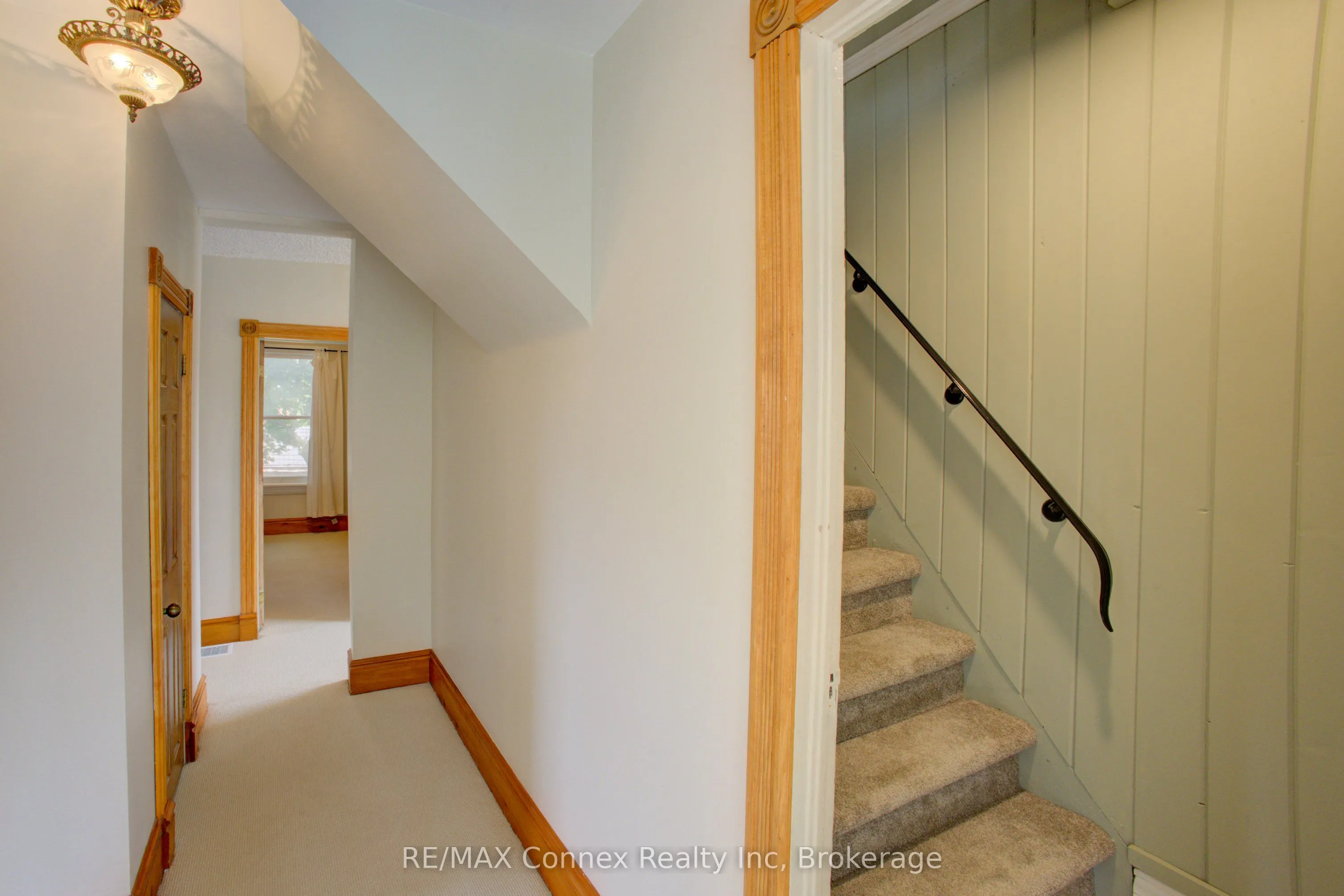120 Harris Street