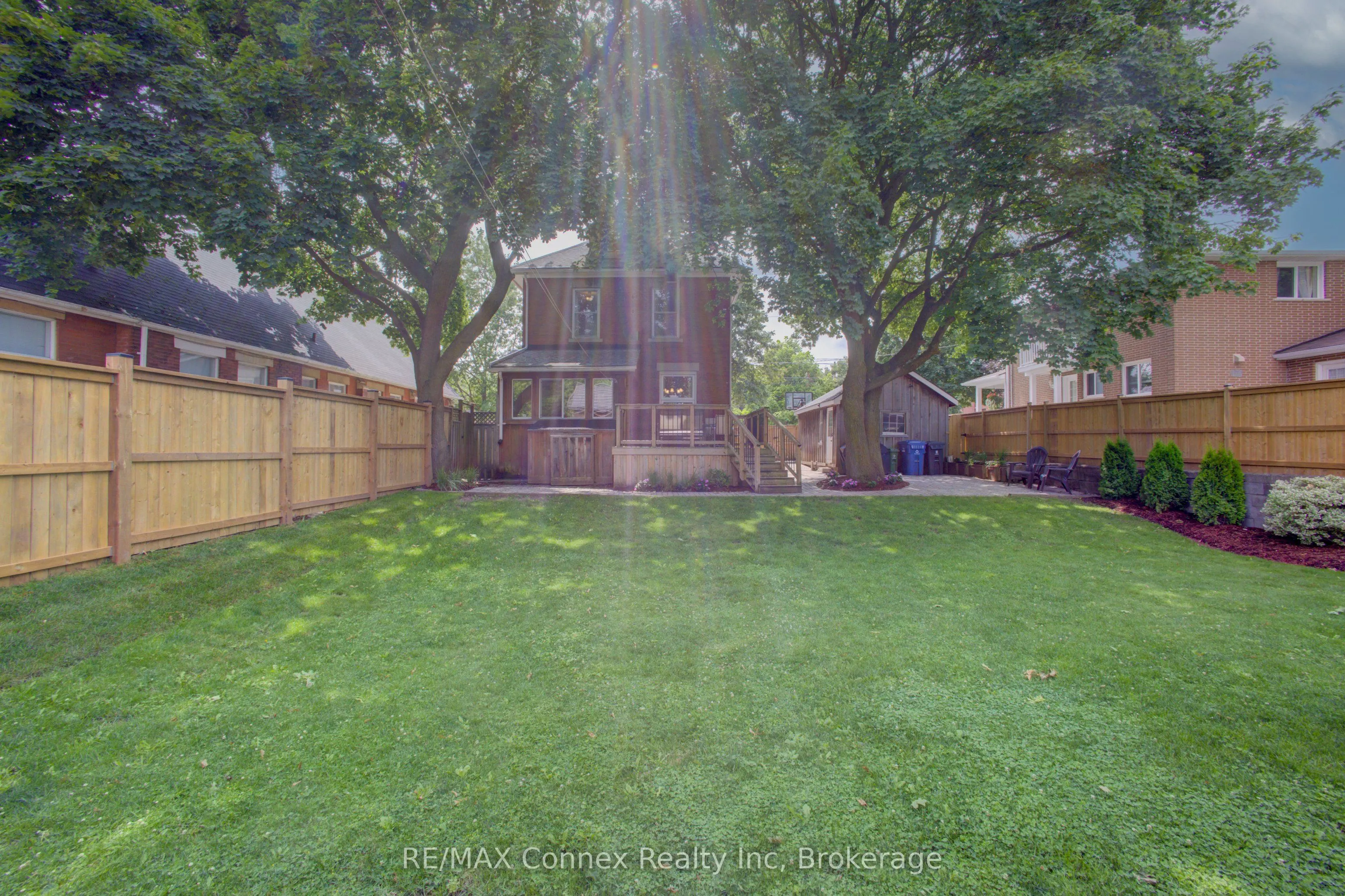 120 Harris Street