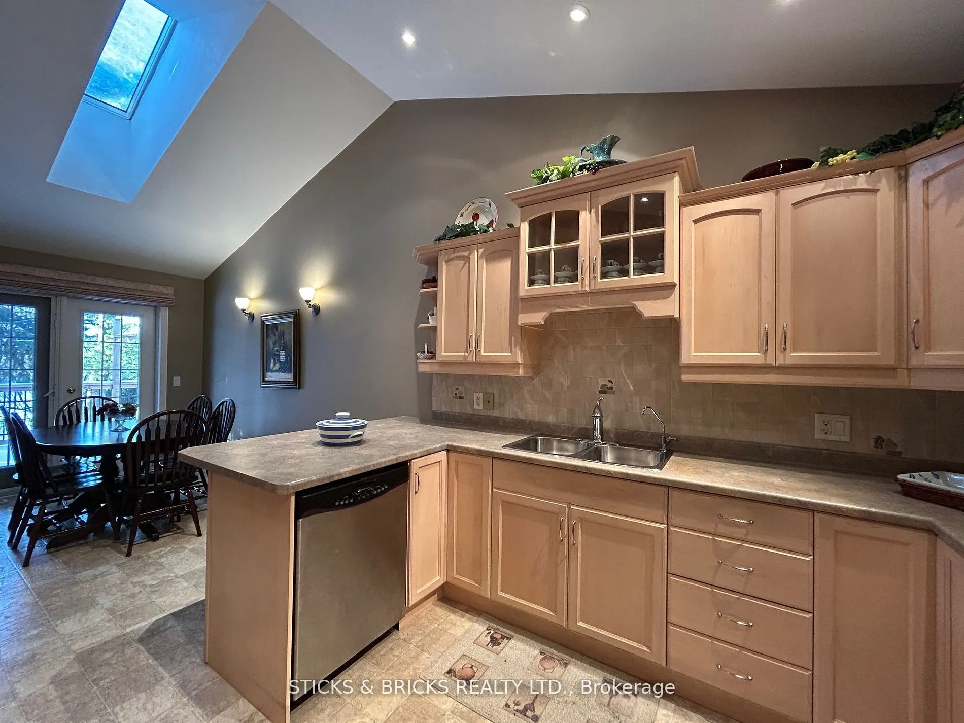 3241 Montrose Road, #12