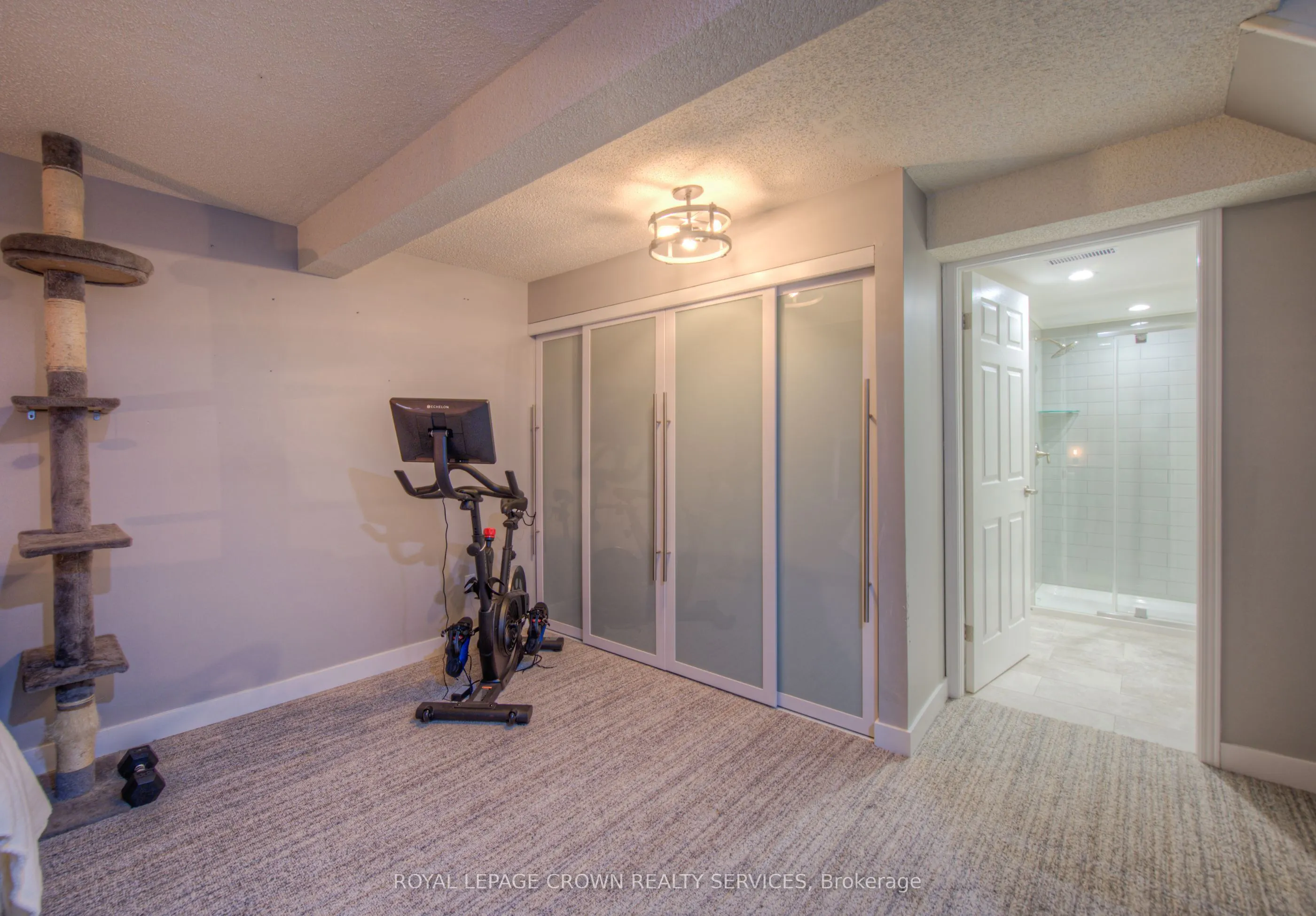 313 George Street N, #4