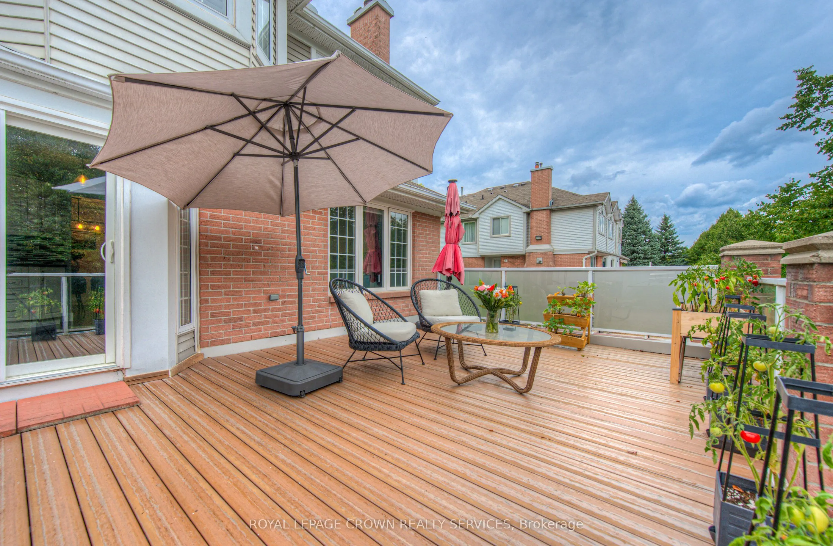 313 George Street N, #4