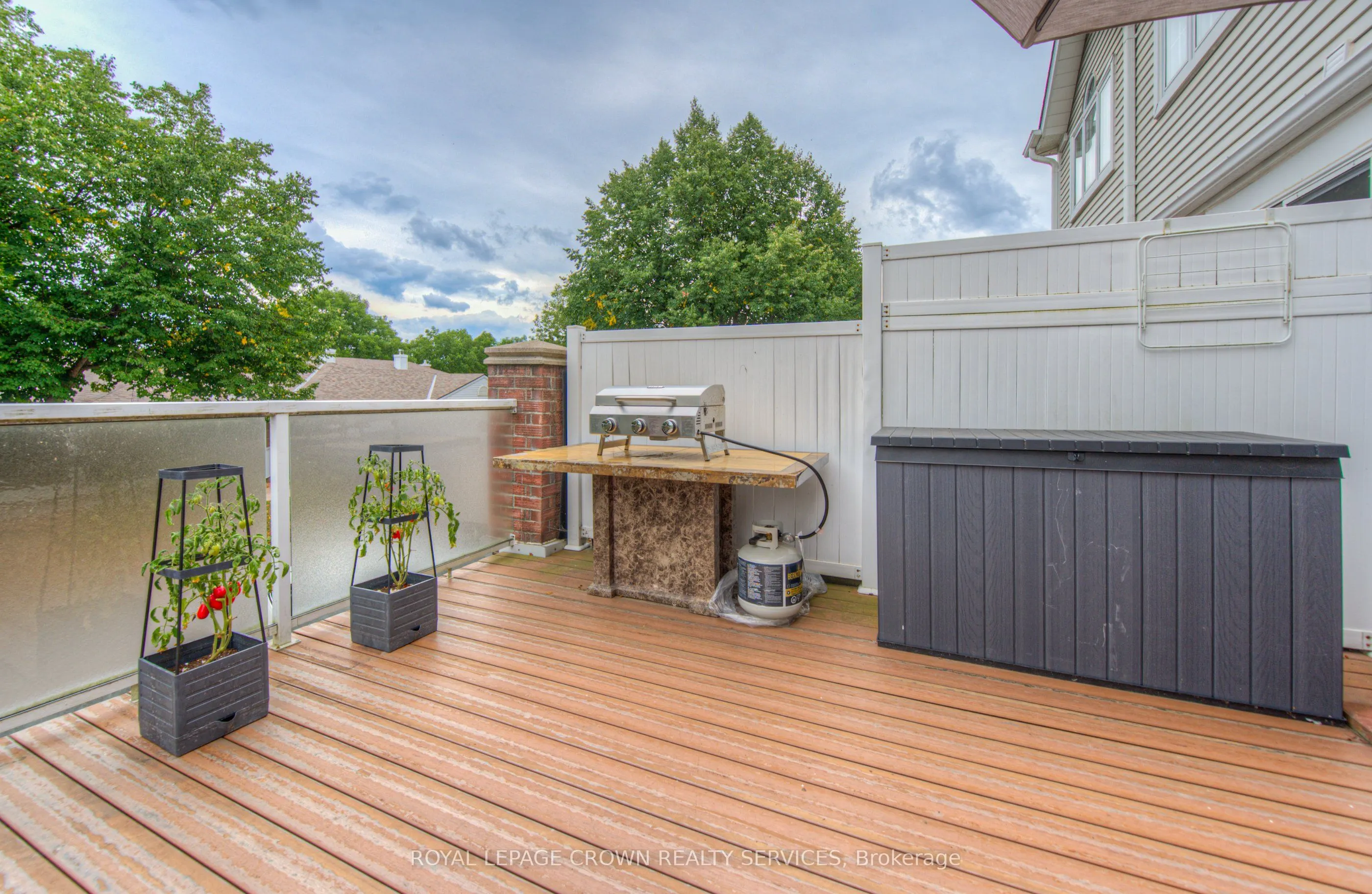 313 George Street N, #4