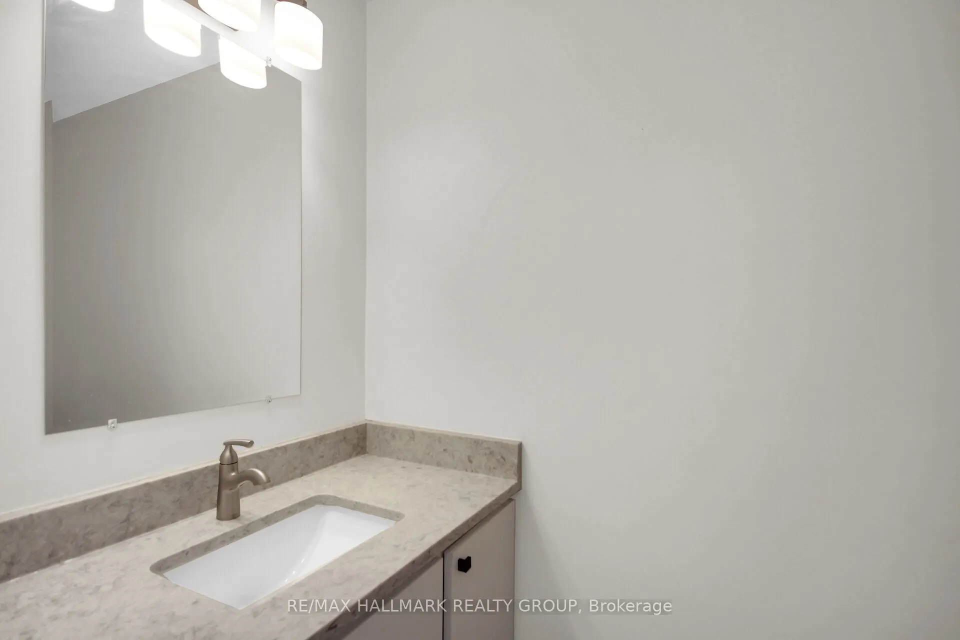 3 Spring Grove Lane, #D