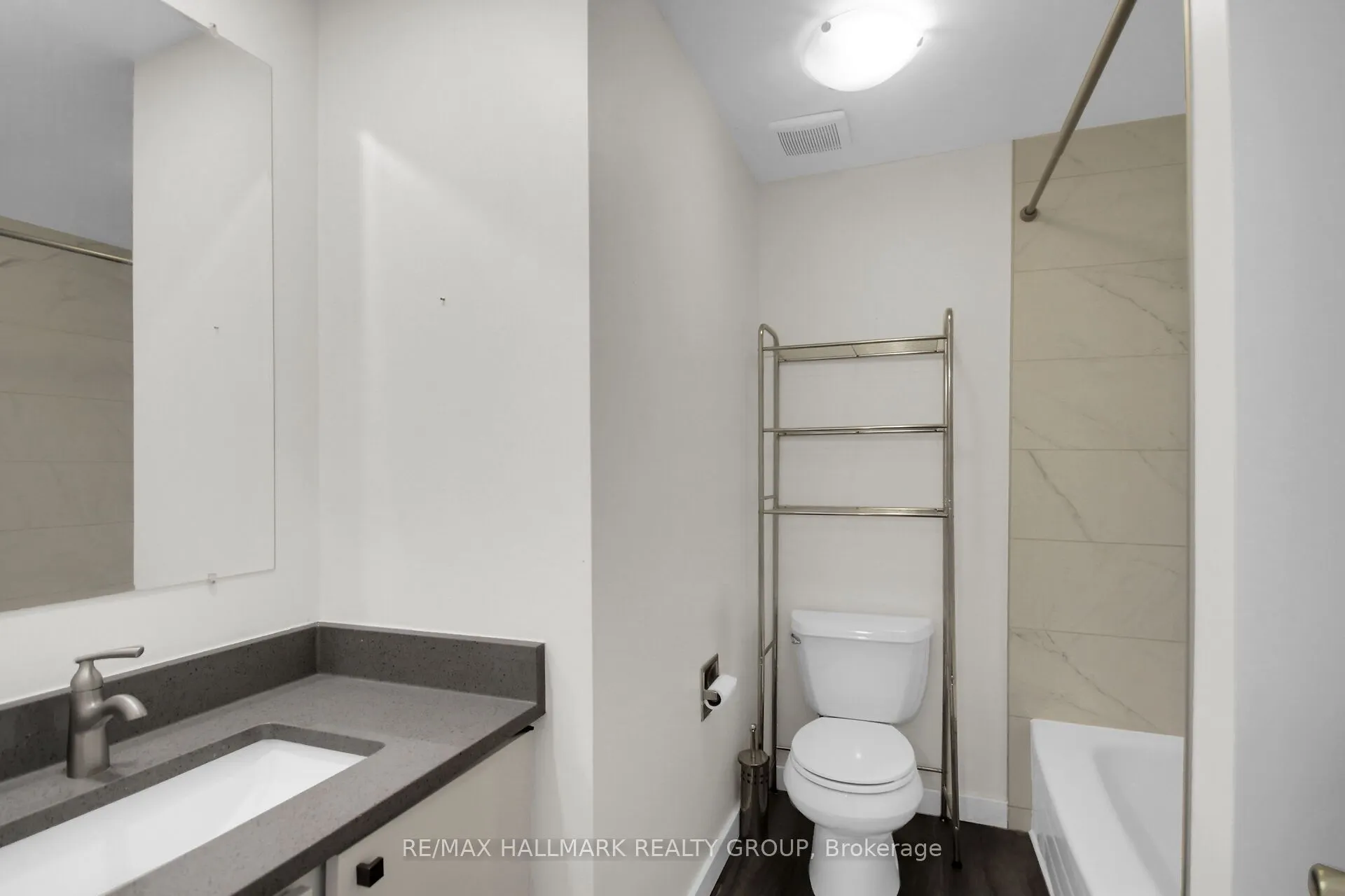 3 Spring Grove Lane, #D