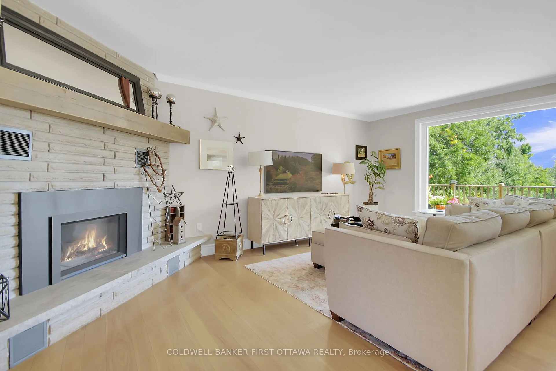 5937 Rideau Valley Drive N