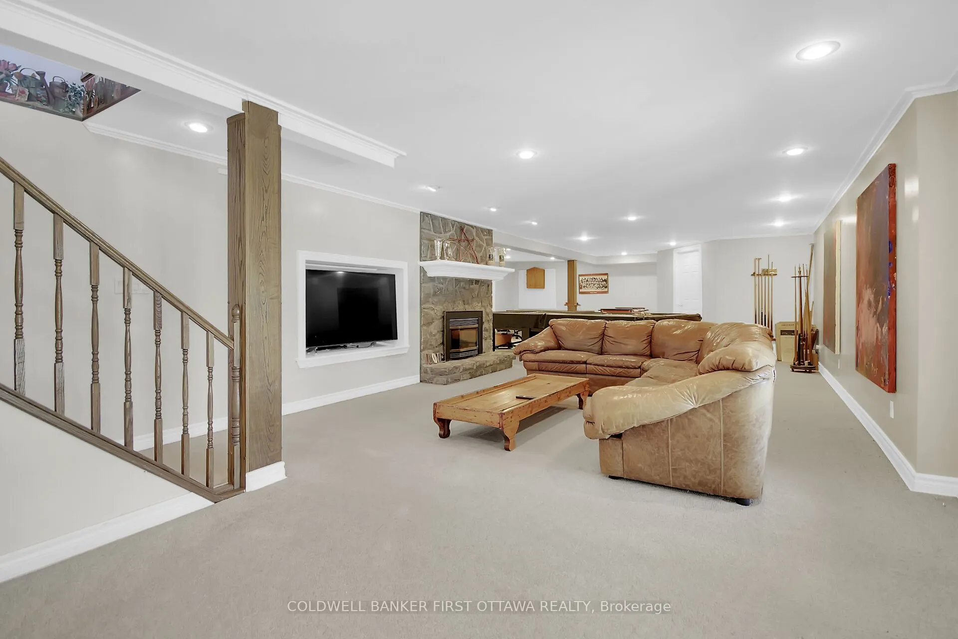 5937 Rideau Valley Drive N