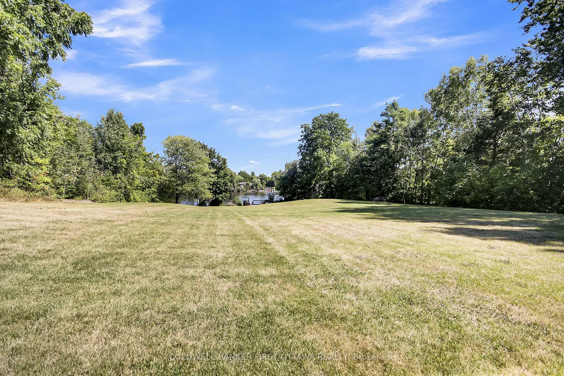 5937 Rideau Valley Drive N
