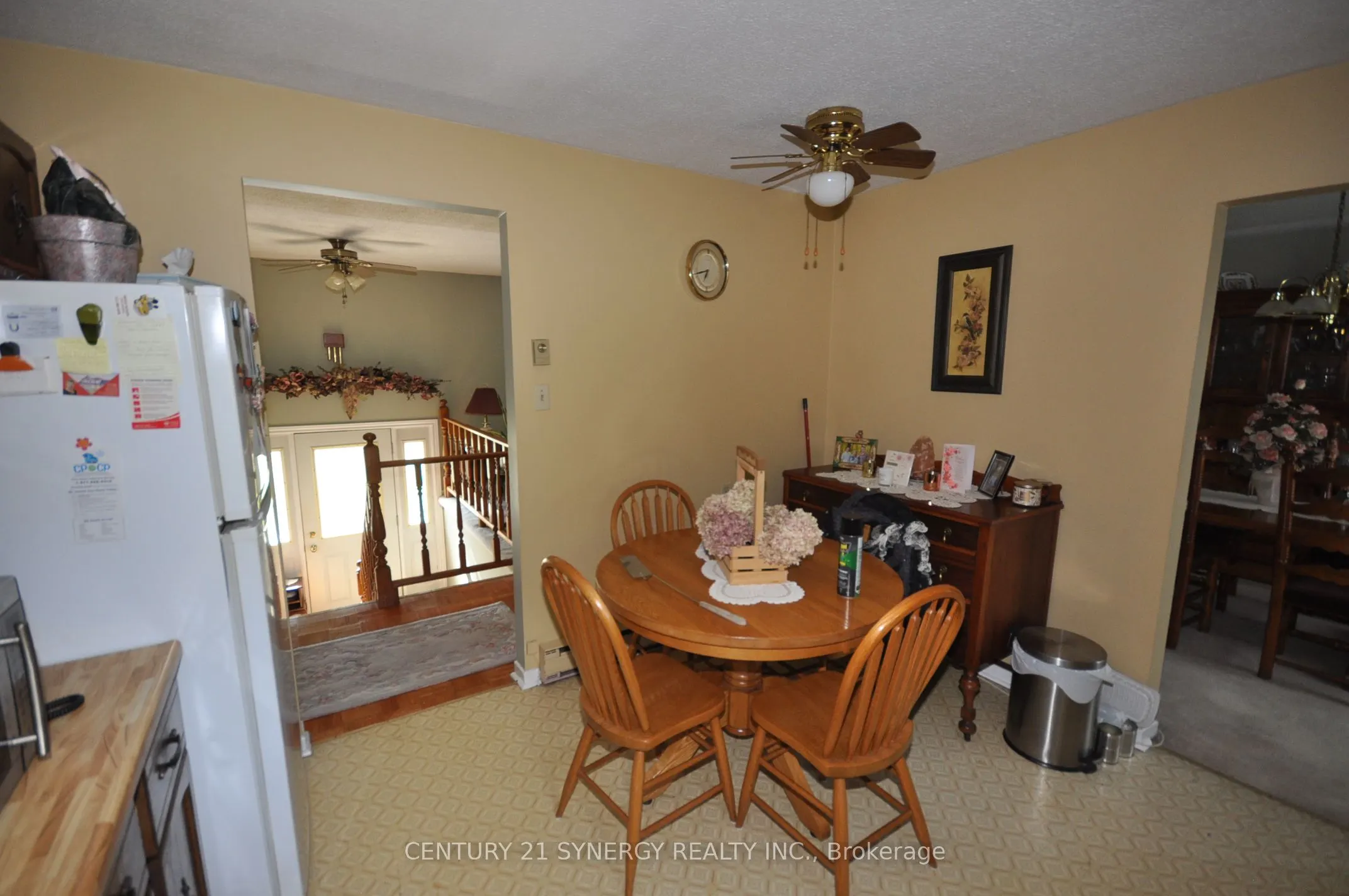 186 Golf Club Road N