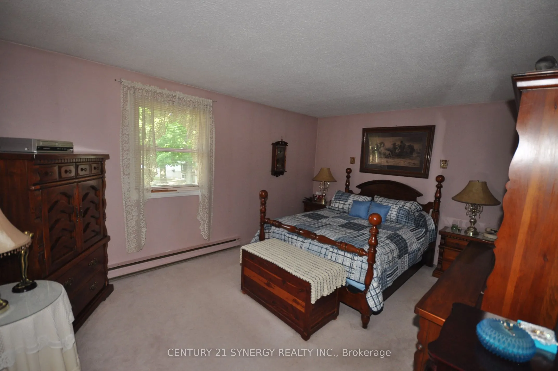 186 Golf Club Road N