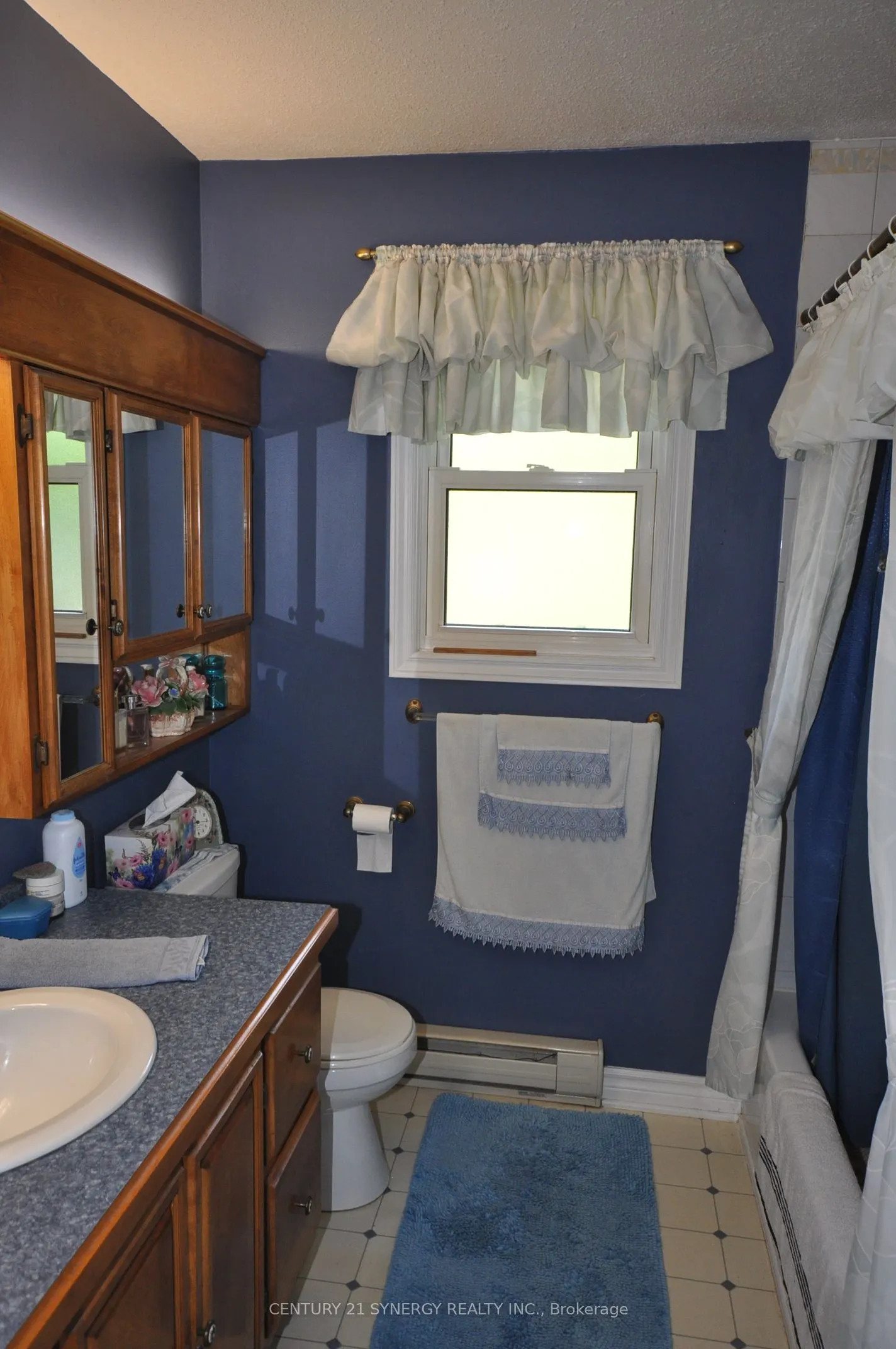 186 Golf Club Road N