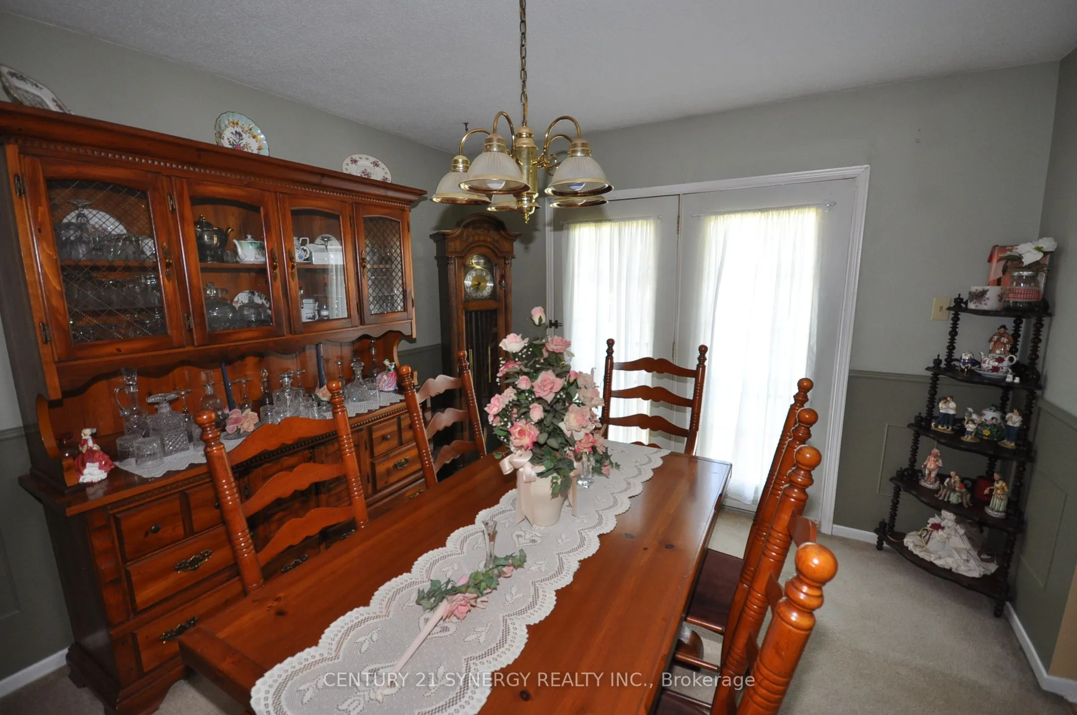 186 Golf Club Road N