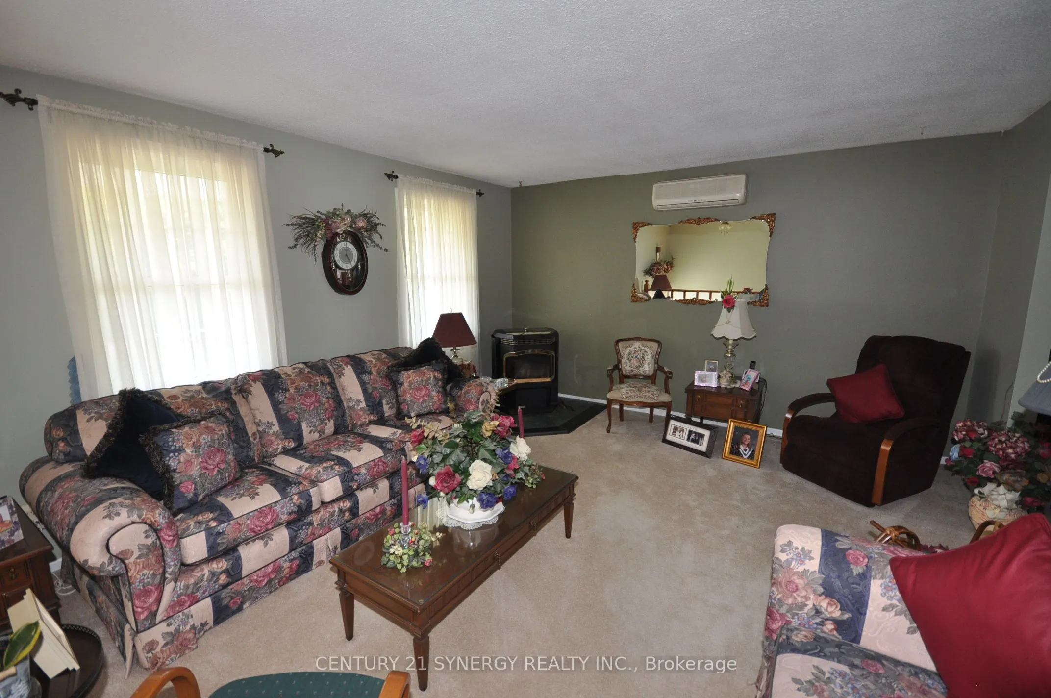186 Golf Club Road N