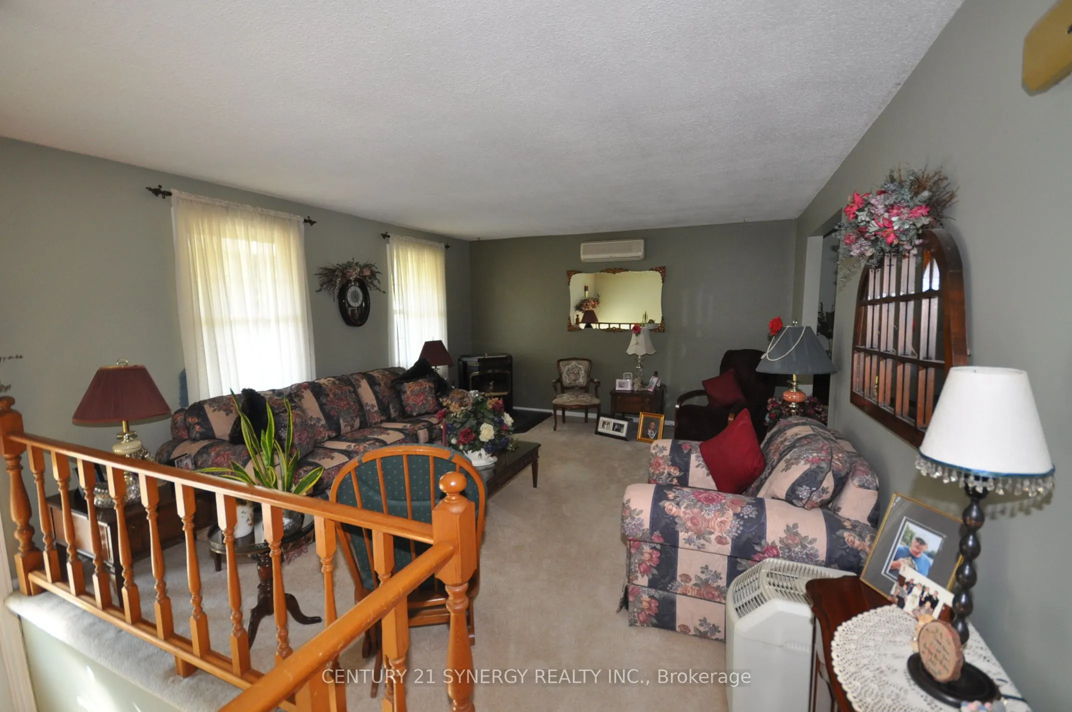 186 Golf Club Road N
