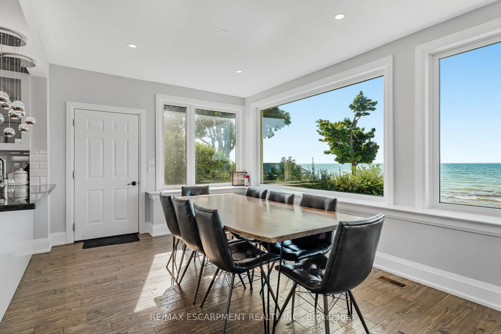 2952 Northshore Drive