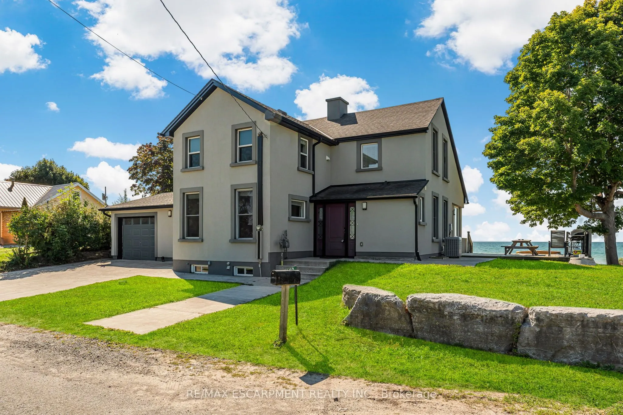 2952 Northshore Drive