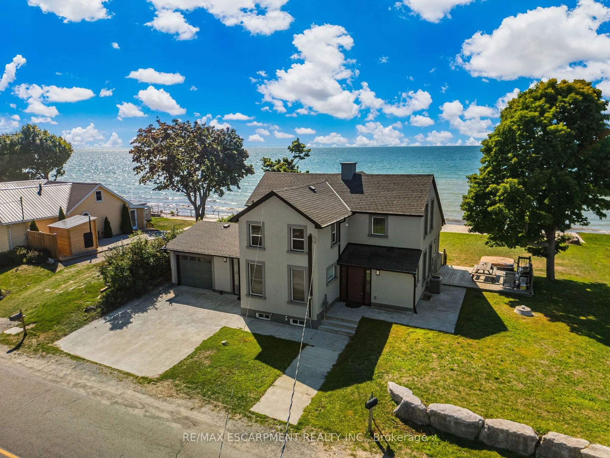 2952 Northshore Drive