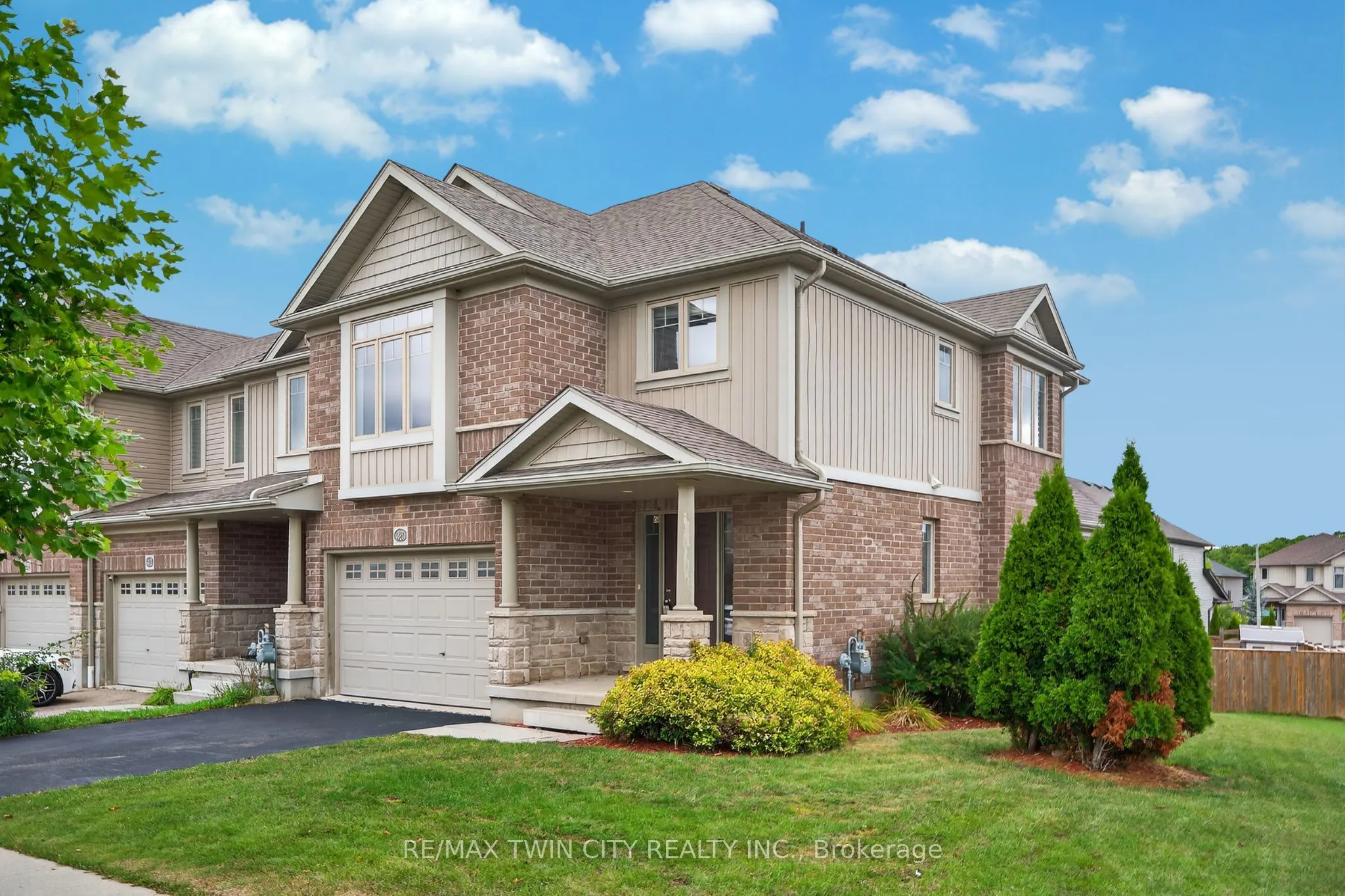 420 Avens Street